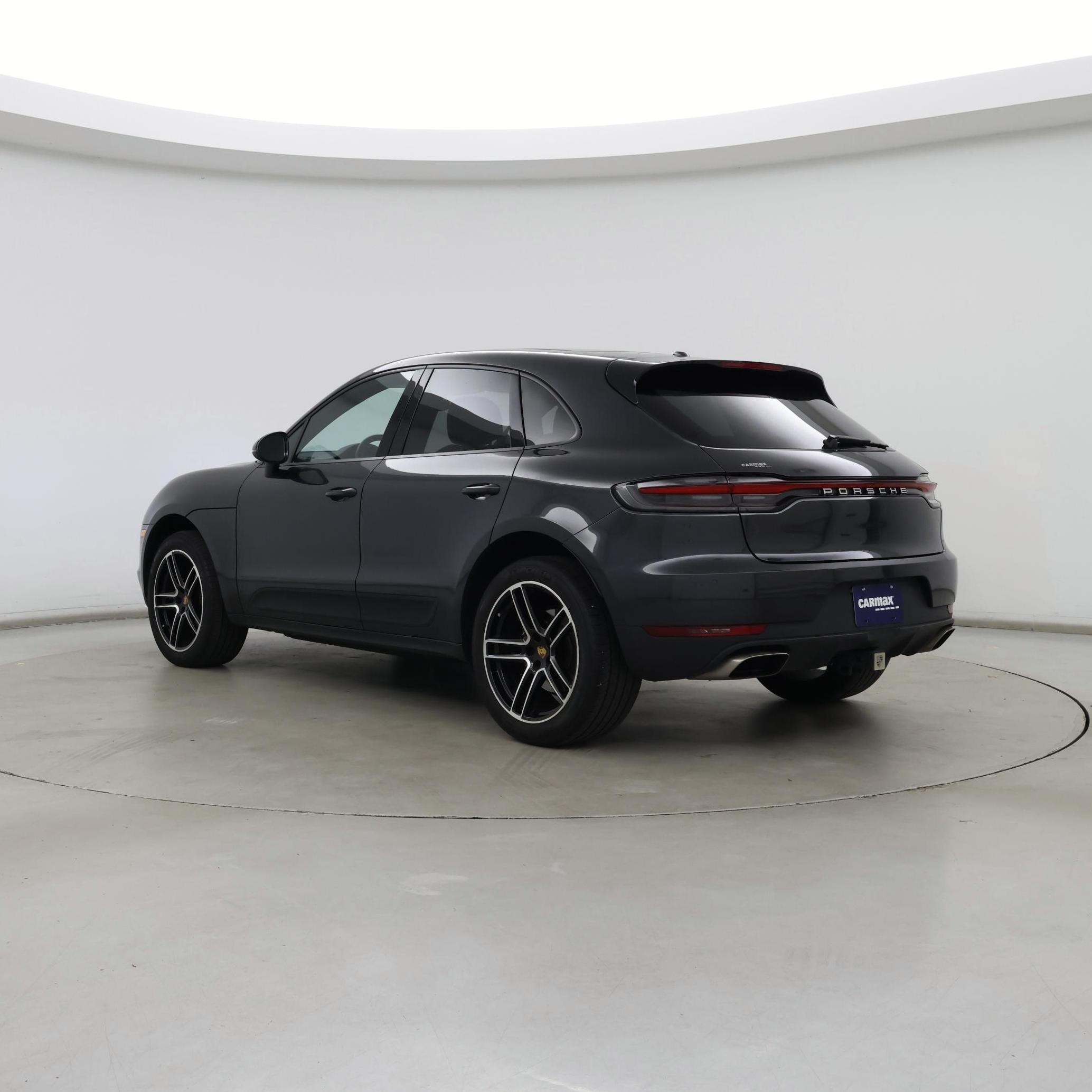 Thumbnail: 2020 Porsche Macan - 2