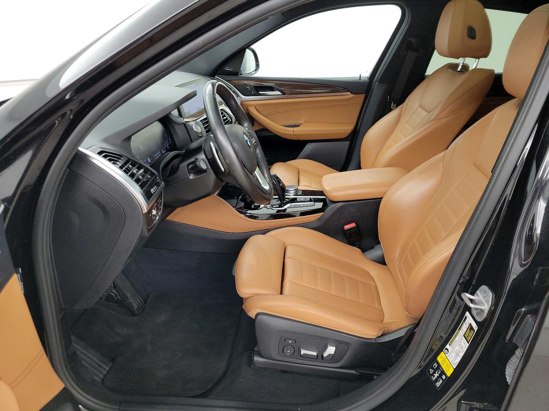 Thumbnail: 2021 BMW X4 - 11