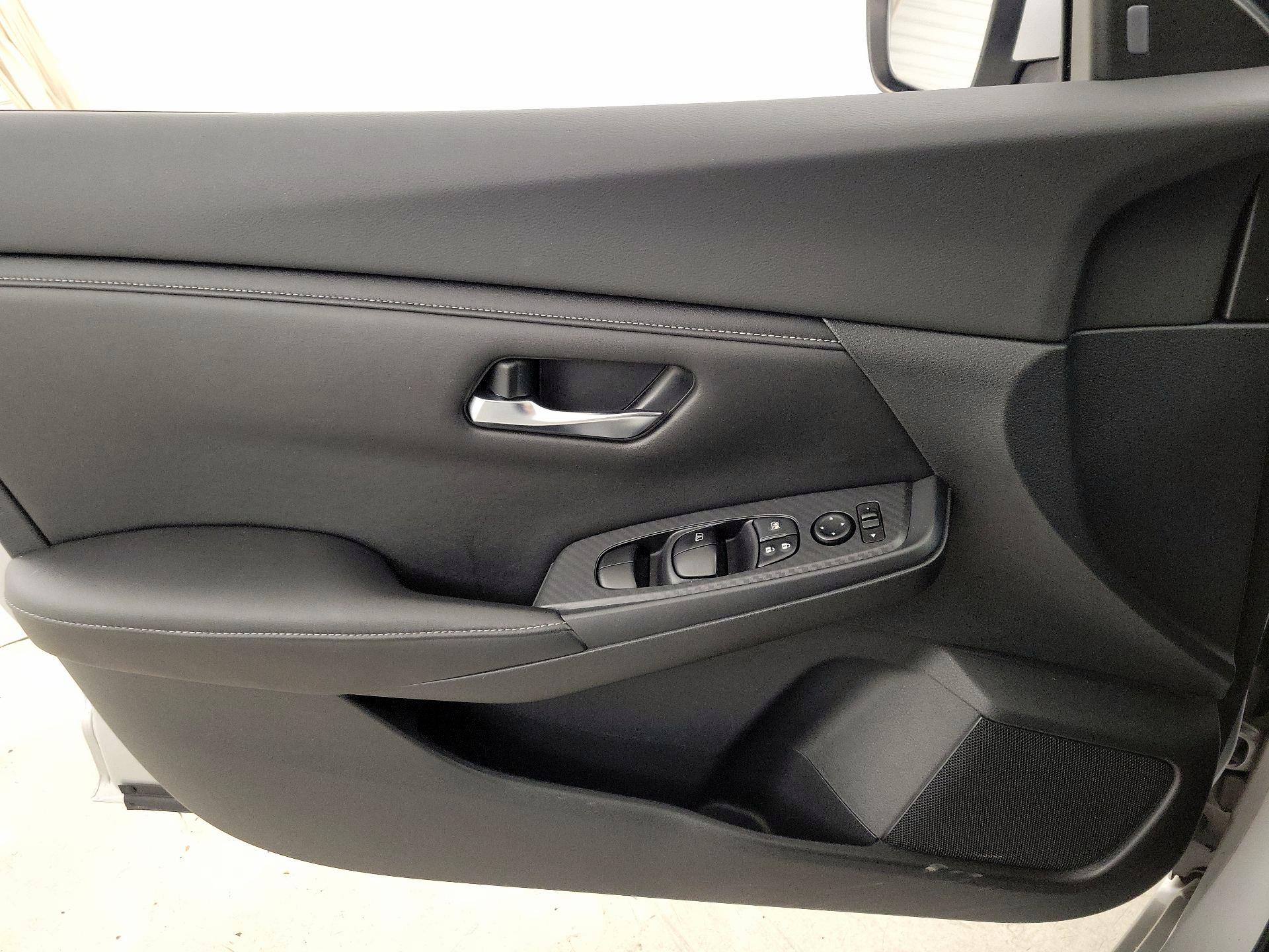 Thumbnail: 2020 Nissan Sentra - 12