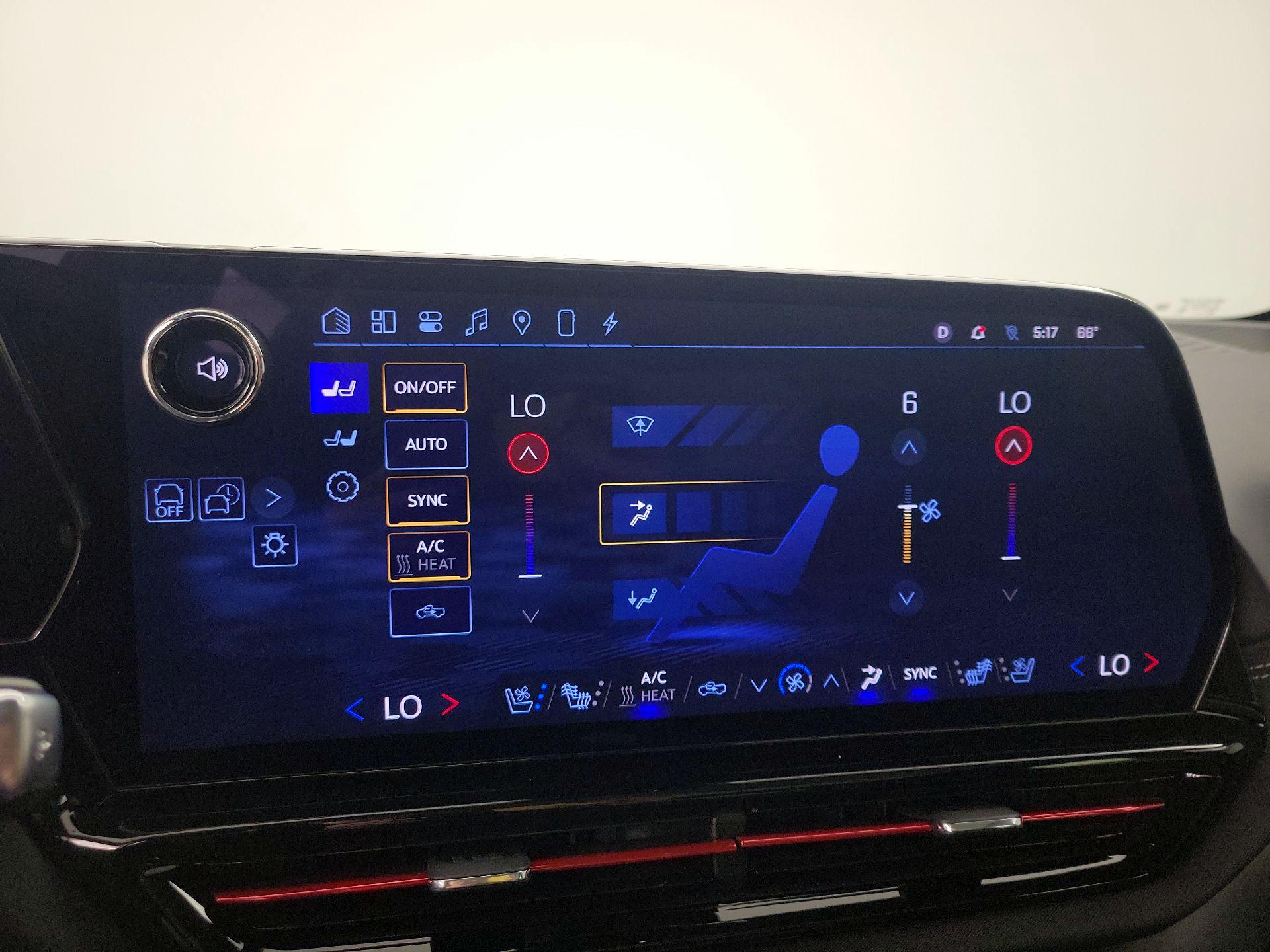Thumbnail: 2025 Chevrolet Silverado EV - 16