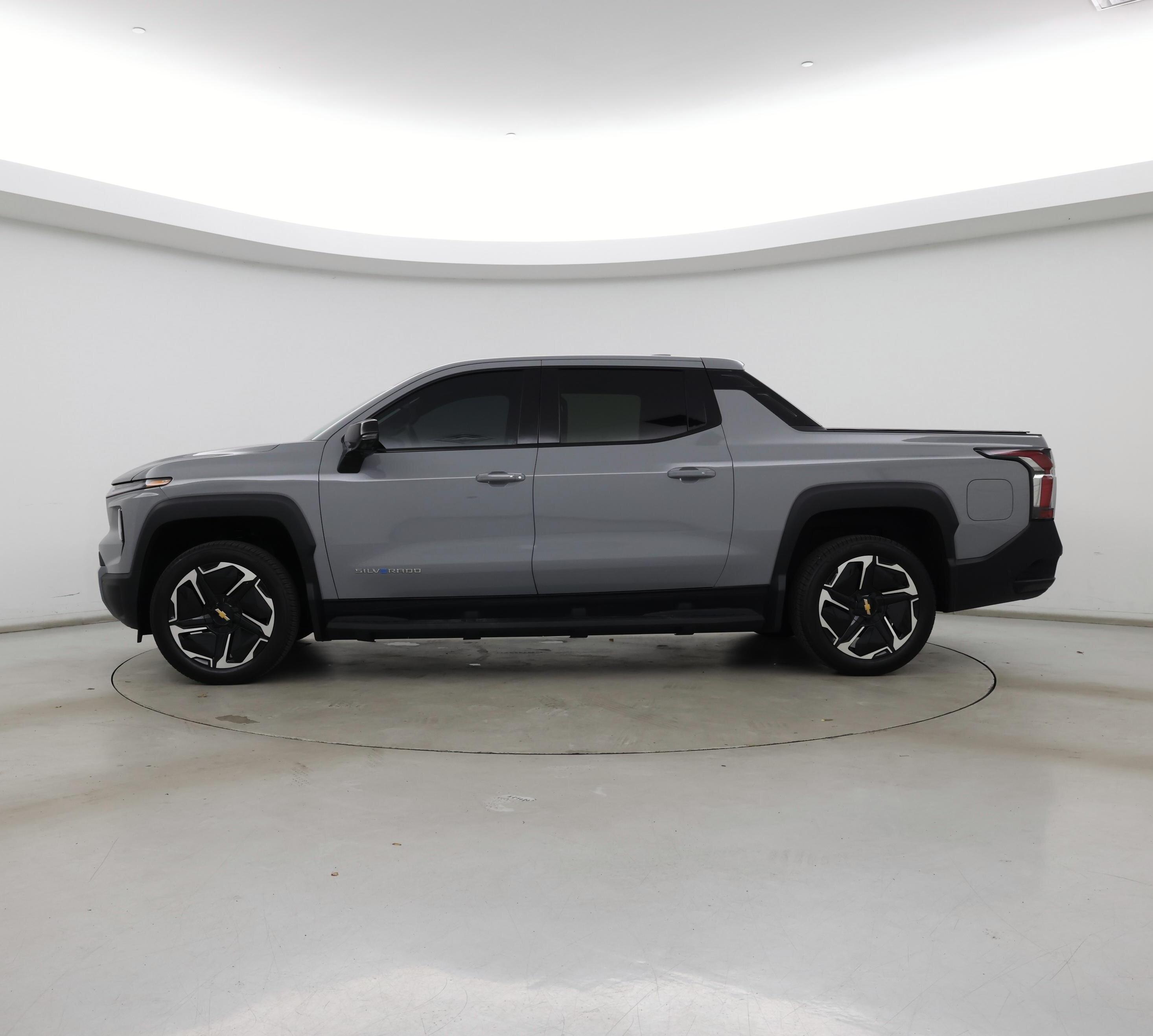 Thumbnail: 2025 Chevrolet Silverado EV - 3