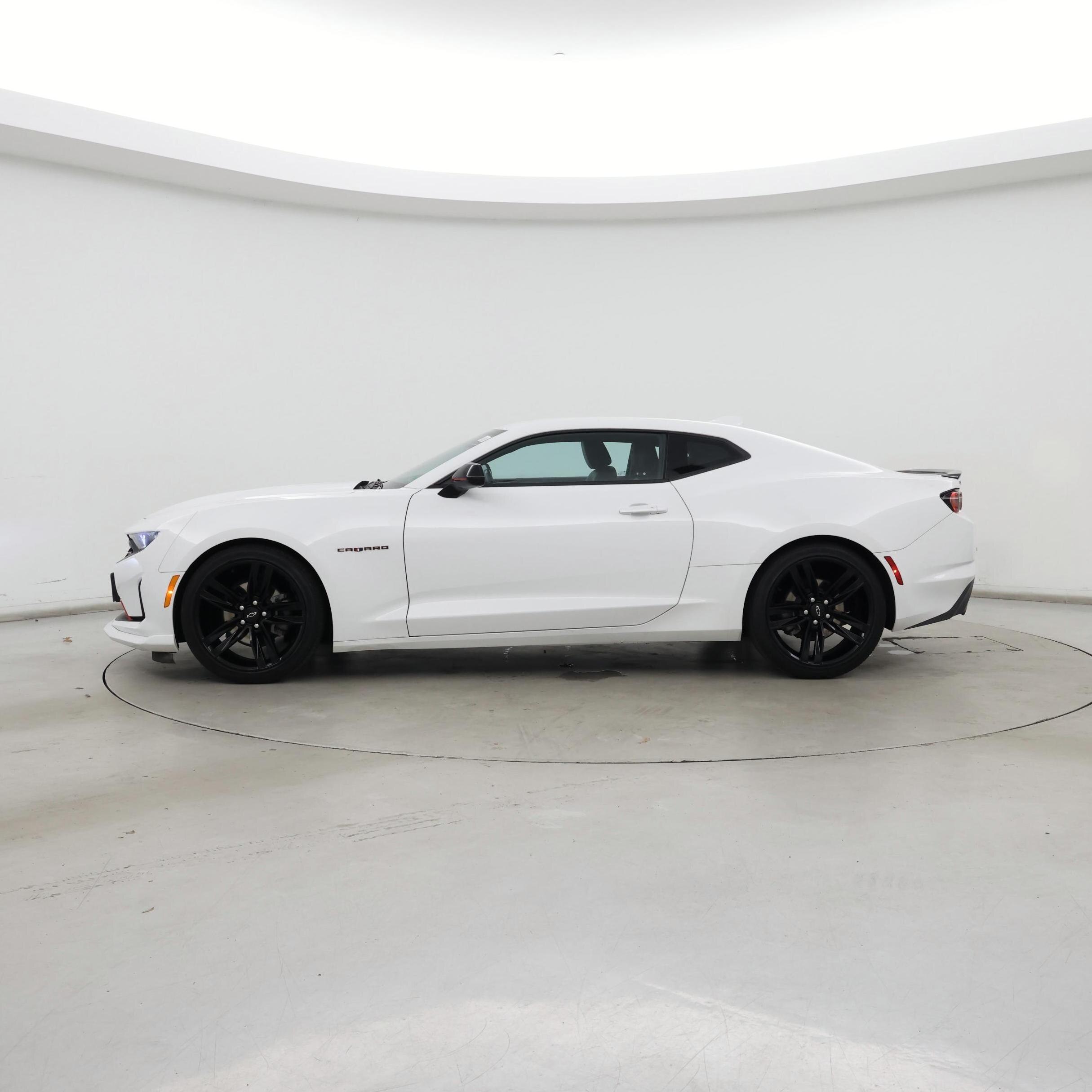 Thumbnail: 2021 Chevrolet Camaro - 3