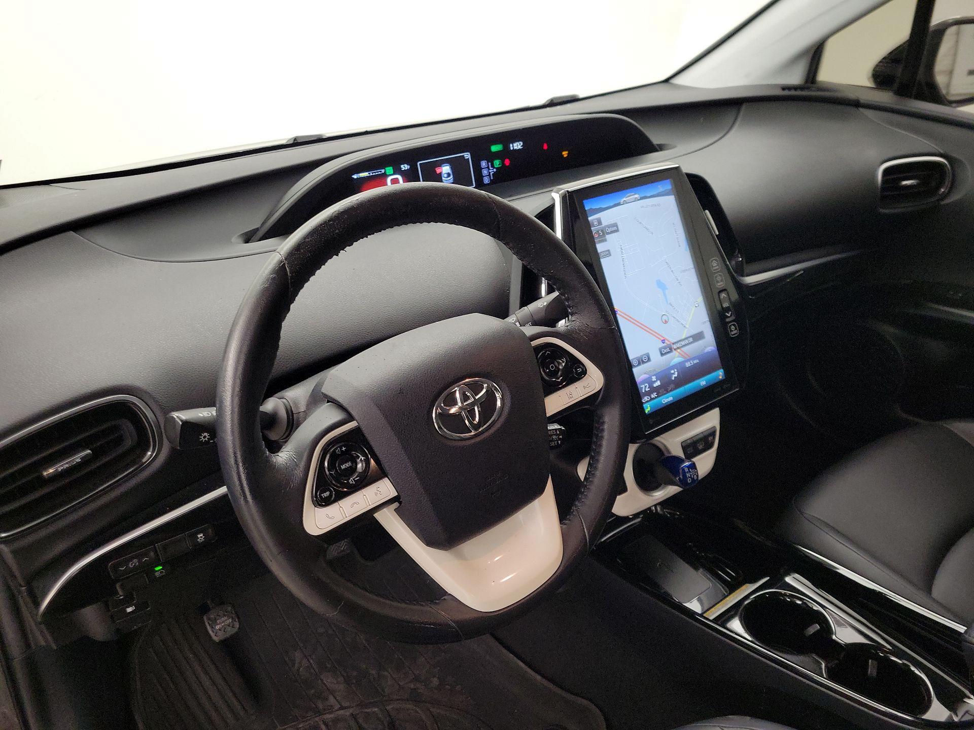 Thumbnail: 2018 Toyota Prius Prime - 9