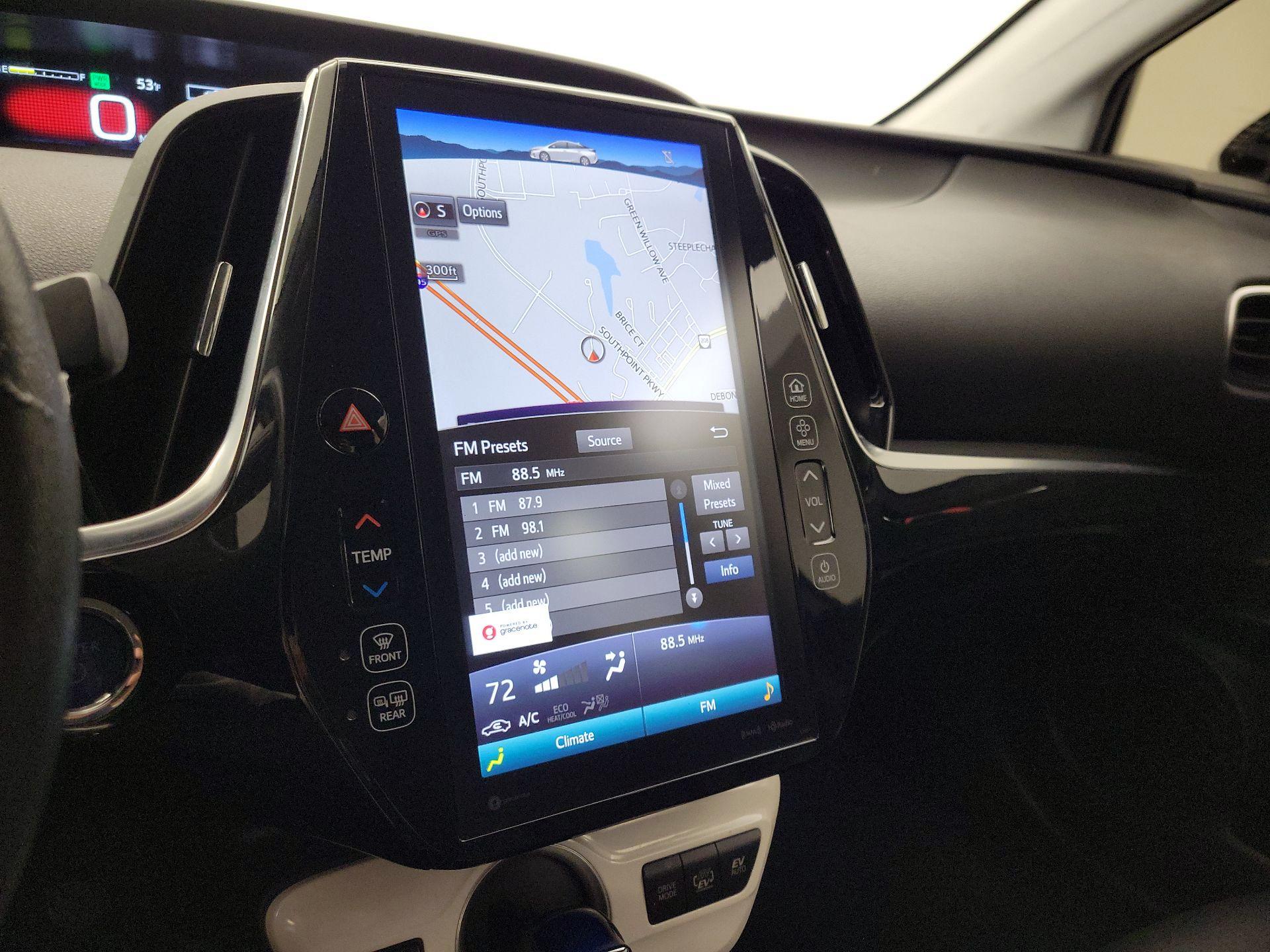 Thumbnail: 2018 Toyota Prius Prime - 16