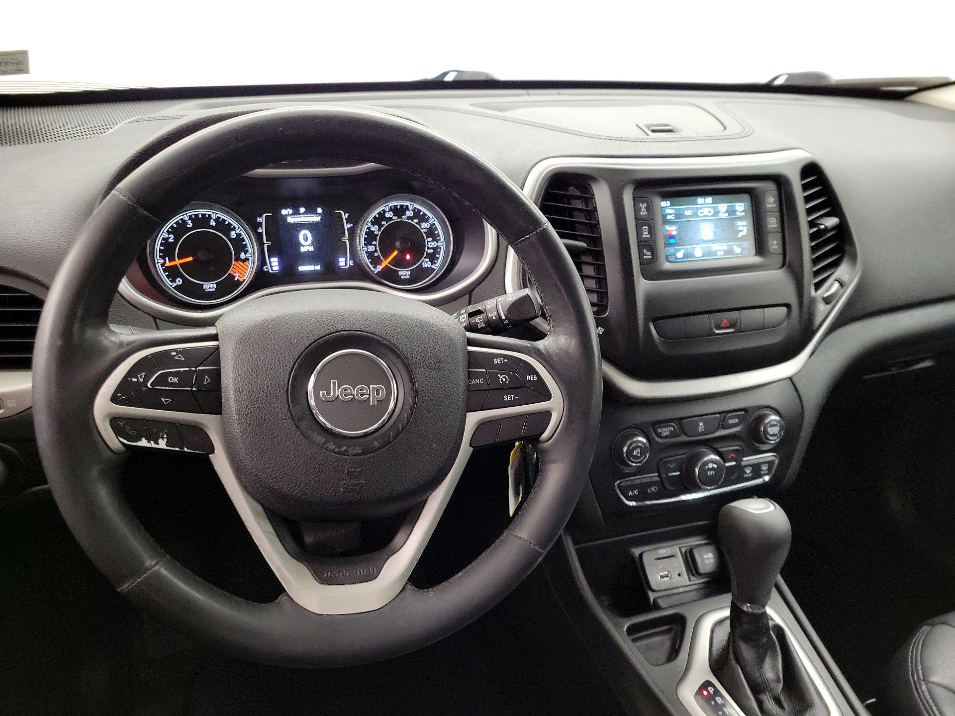 Thumbnail: 2015 Jeep Cherokee - 10