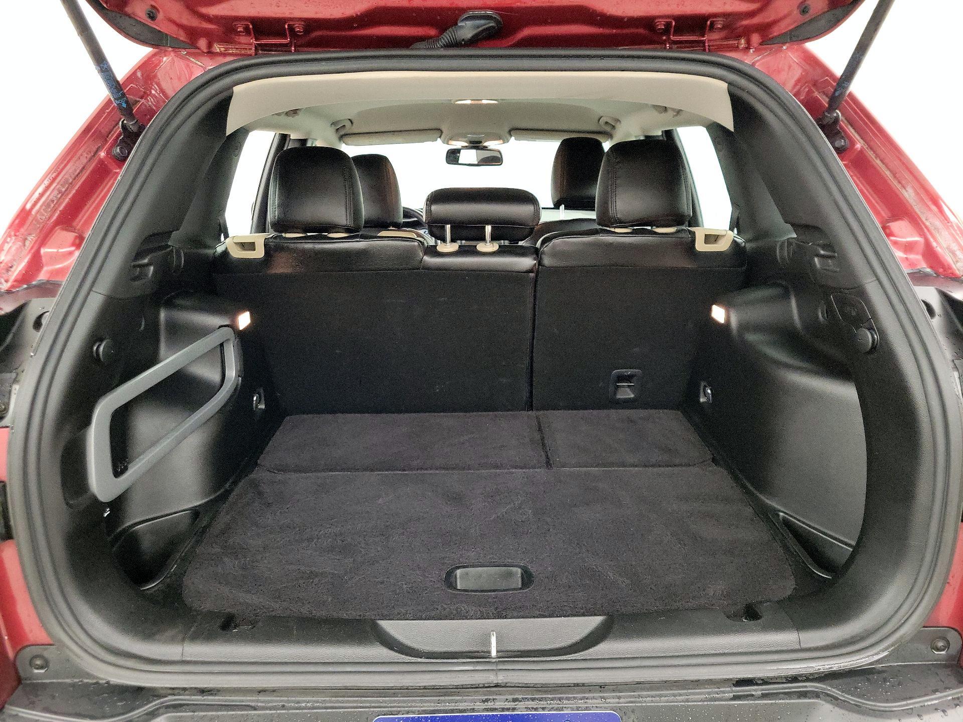 Thumbnail: 2015 Jeep Cherokee - 20