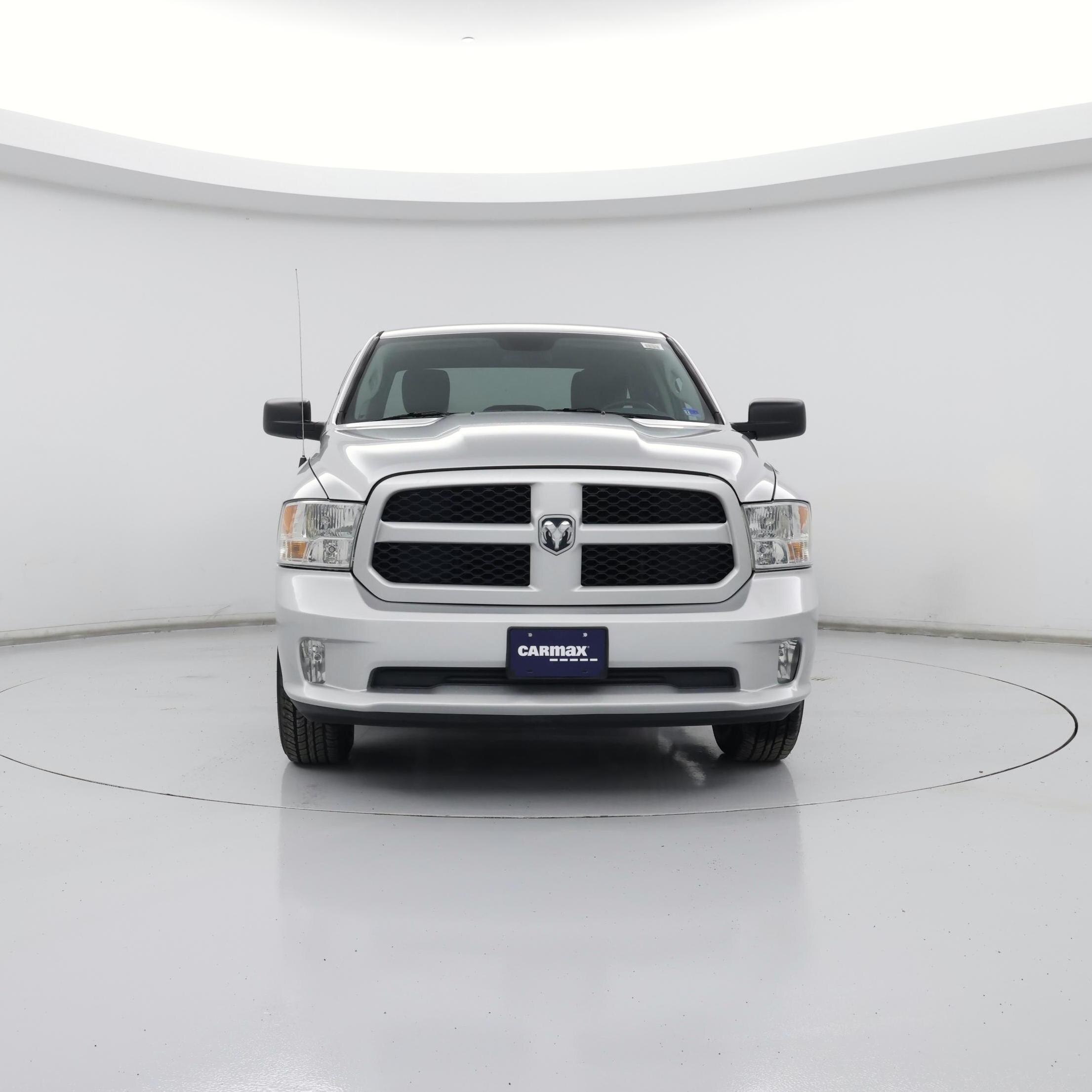 Thumbnail: 2019 RAM 1500 Classic - 5
