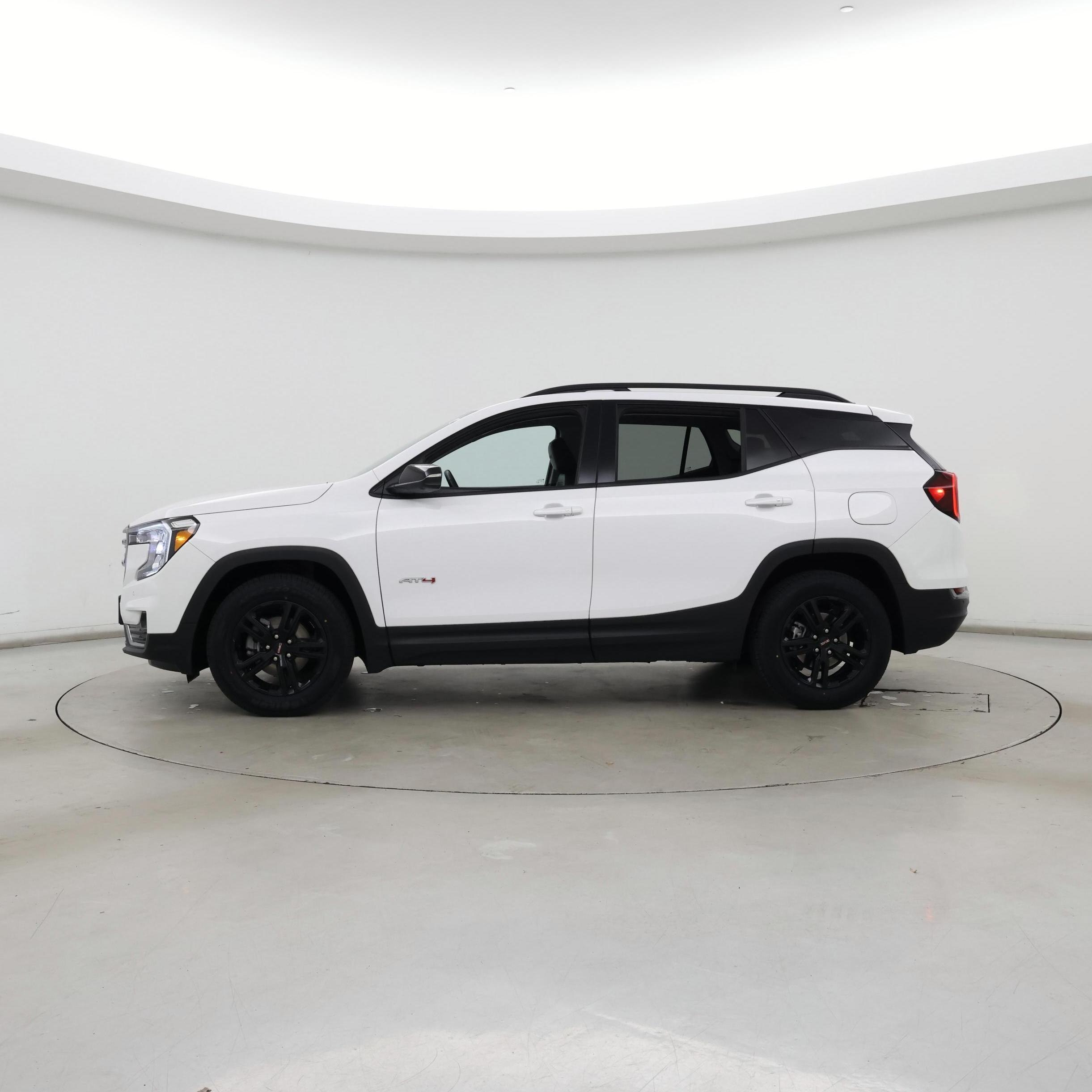 Thumbnail: 2023 GMC Terrain - 3