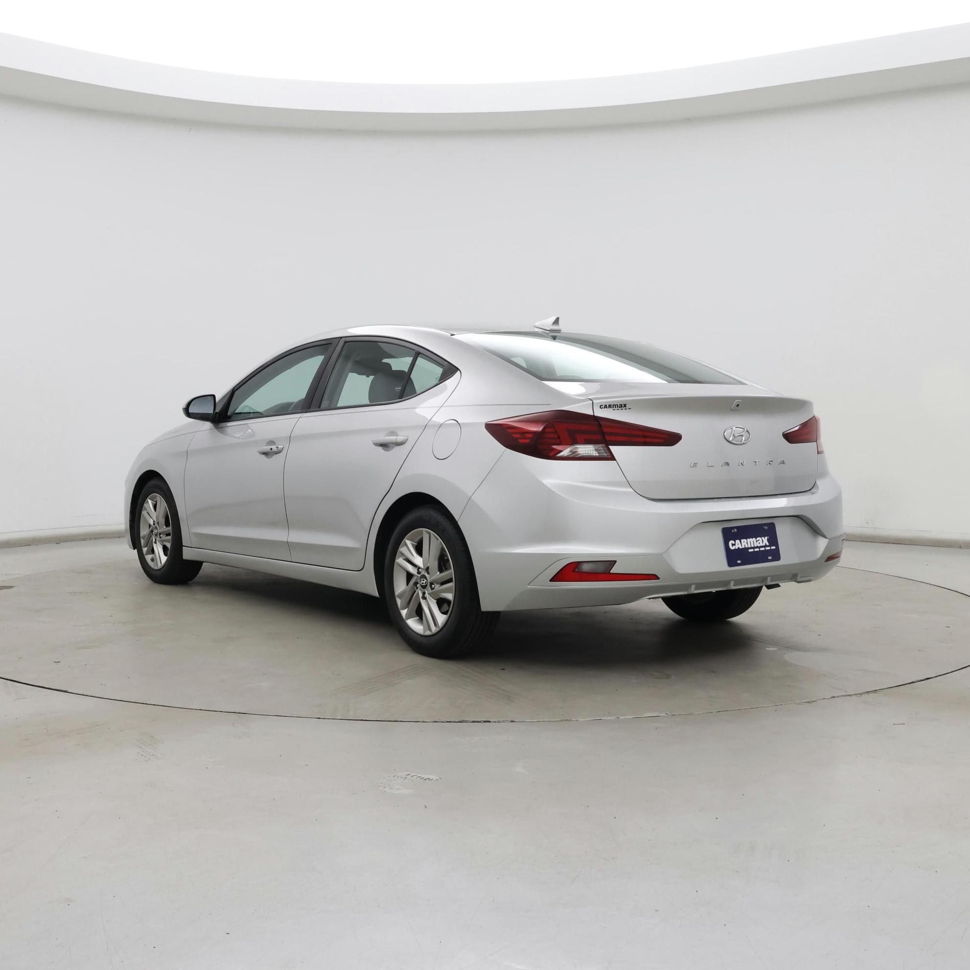 Thumbnail: 2019 Hyundai Elantra - 2