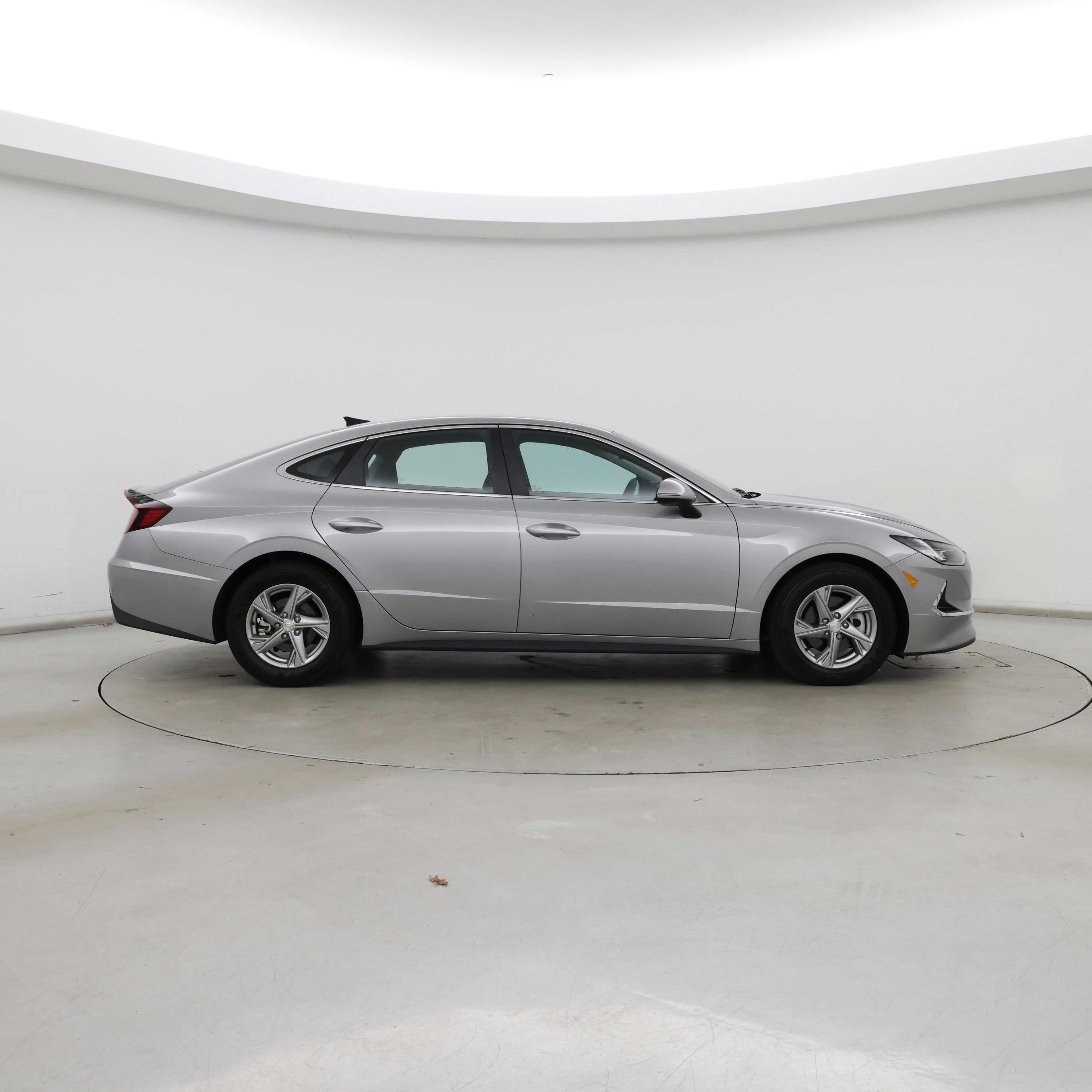 Thumbnail: 2023 Hyundai Sonata - 7