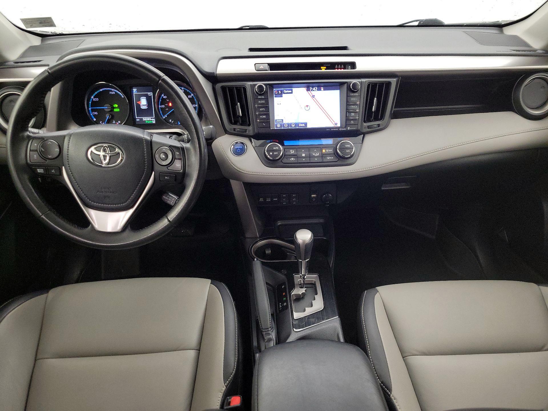 Thumbnail: 2018 Toyota RAV4 - 9