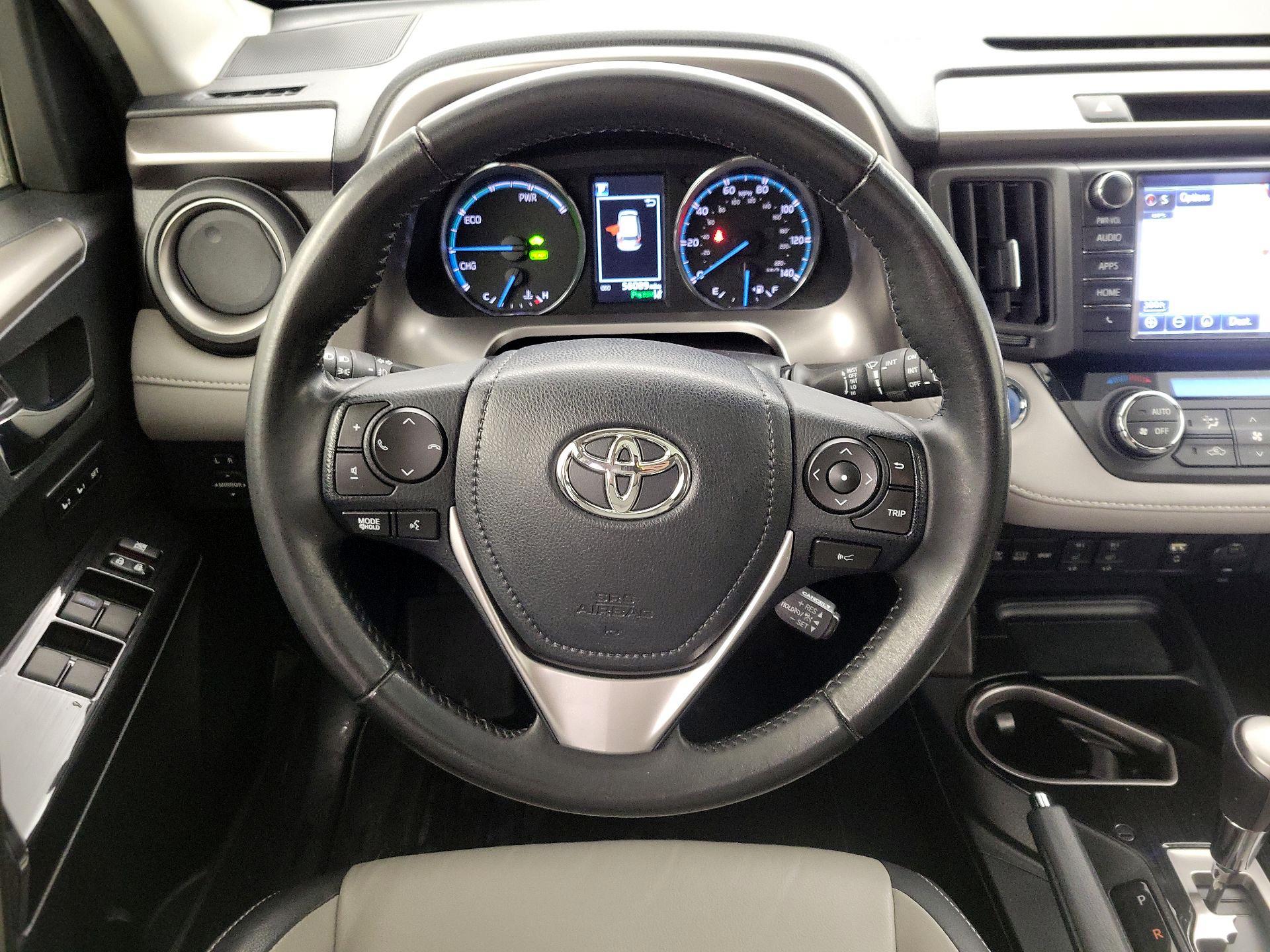 Thumbnail: 2018 Toyota RAV4 - 10