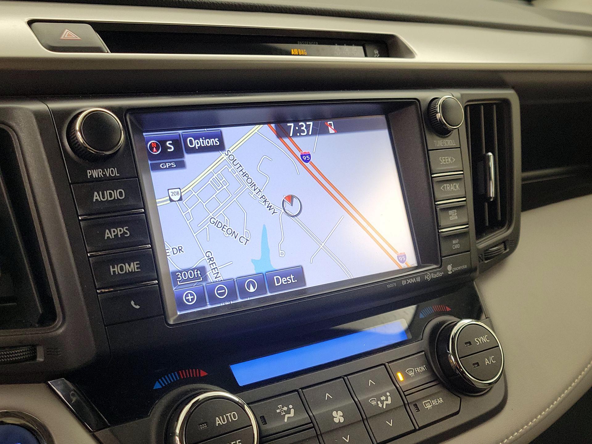 Thumbnail: 2018 Toyota RAV4 - 14