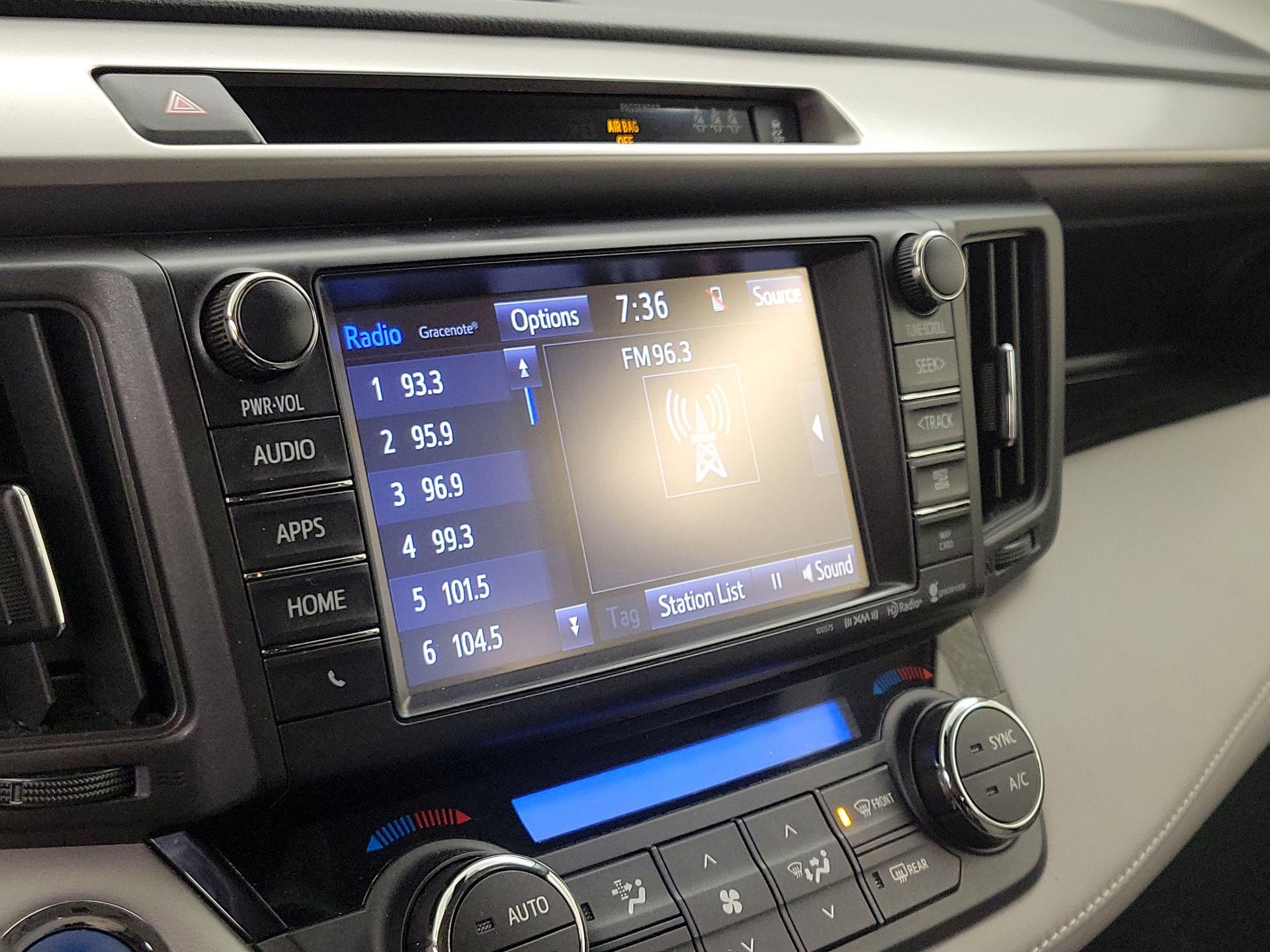 Thumbnail: 2018 Toyota RAV4 - 16