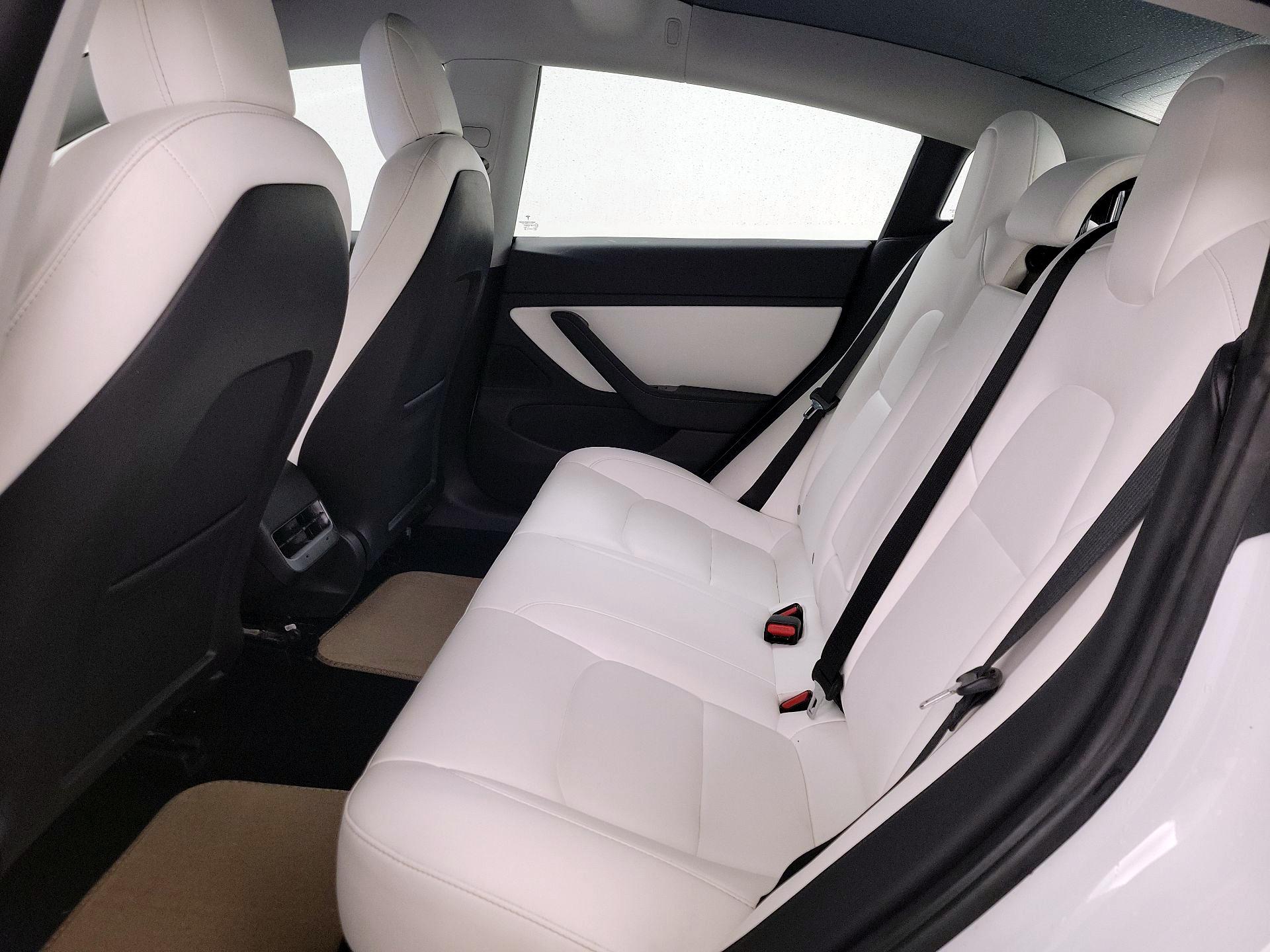 Thumbnail: 2020 Tesla Model 3 - 20