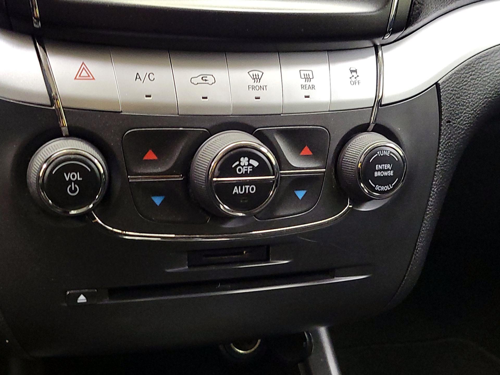 Thumbnail: 2016 Dodge Journey - 17