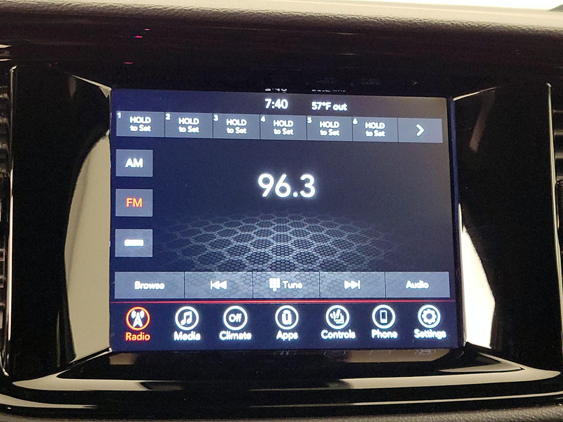 Thumbnail: 2022 Dodge Durango - 15