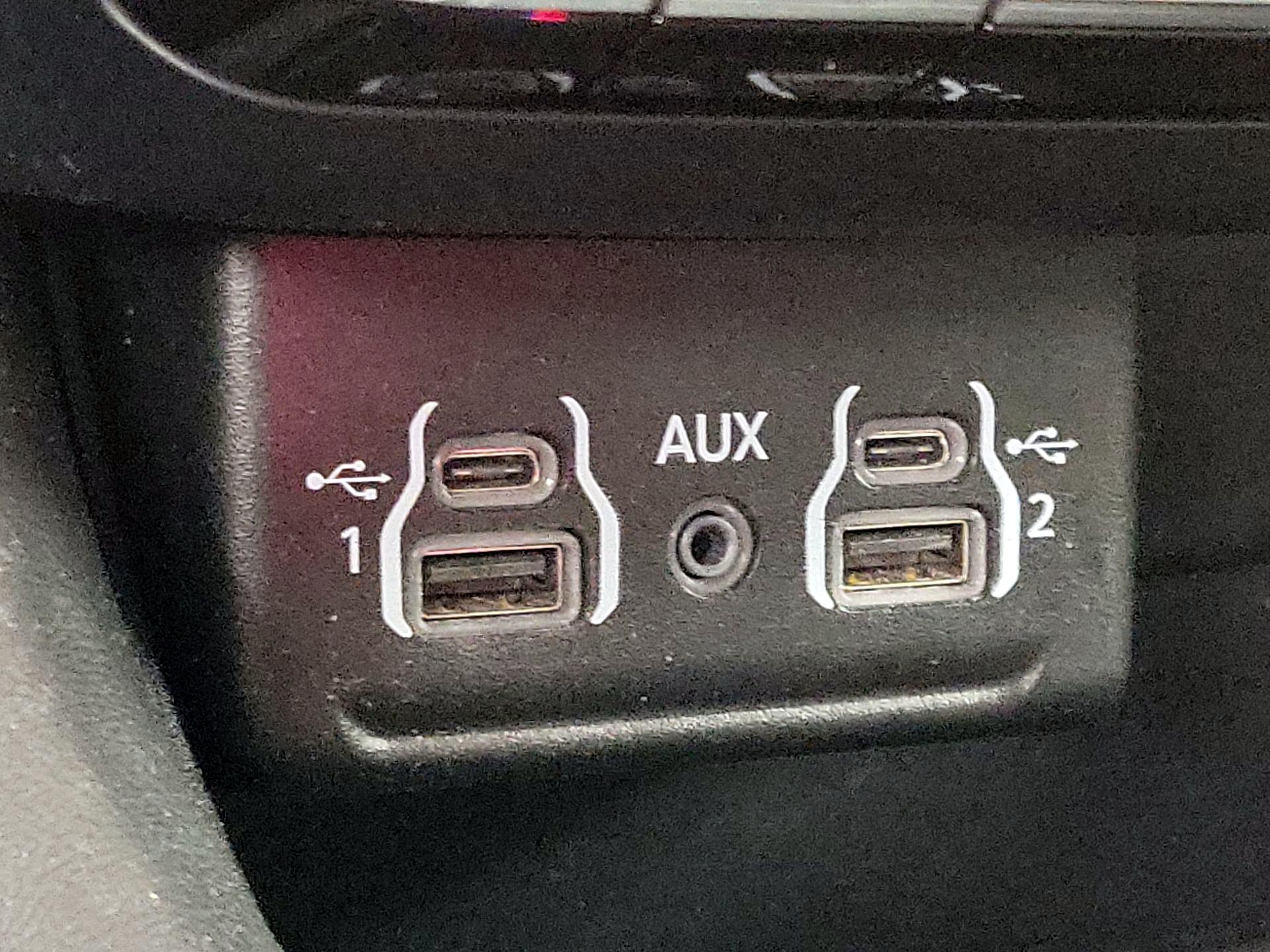 Thumbnail: 2022 Dodge Durango - 18