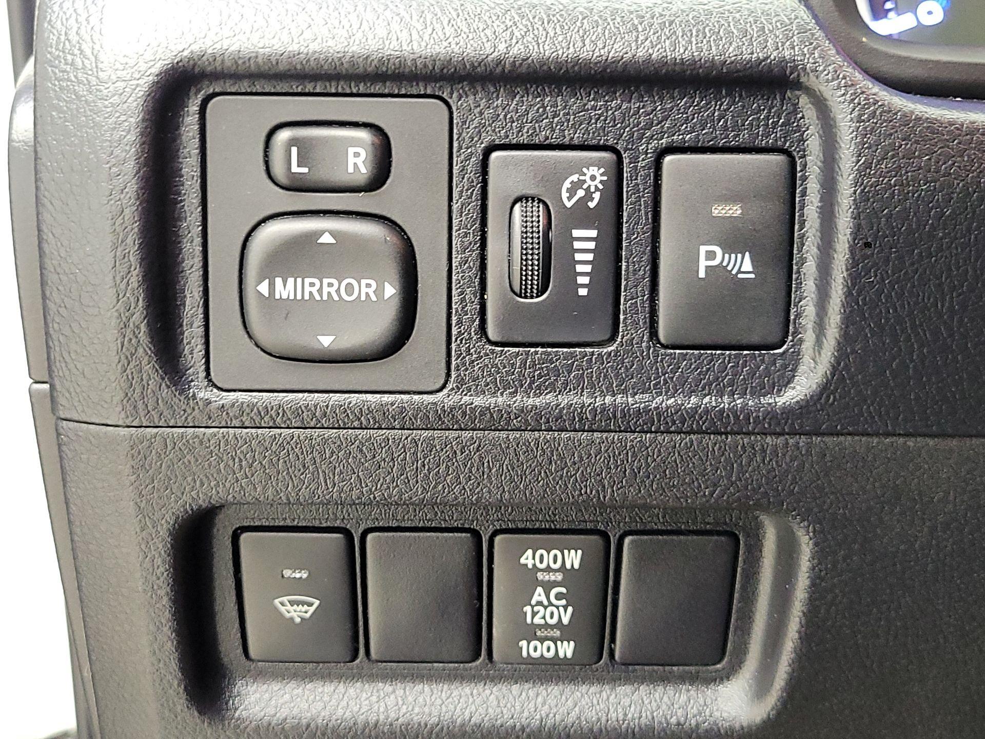 Thumbnail: 2019 Toyota 4Runner - 13