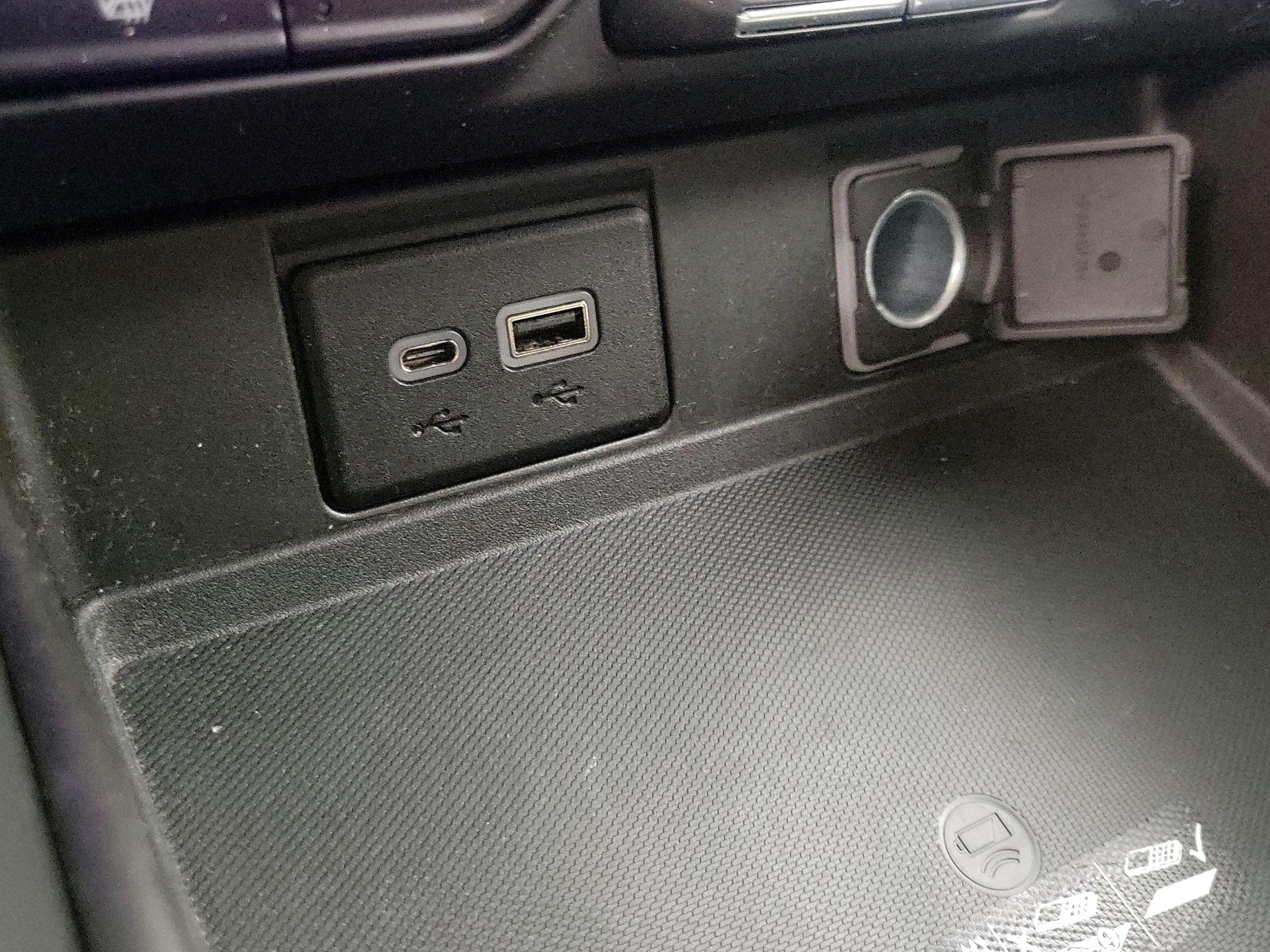 Thumbnail: 2021 Chevrolet Suburban - 19