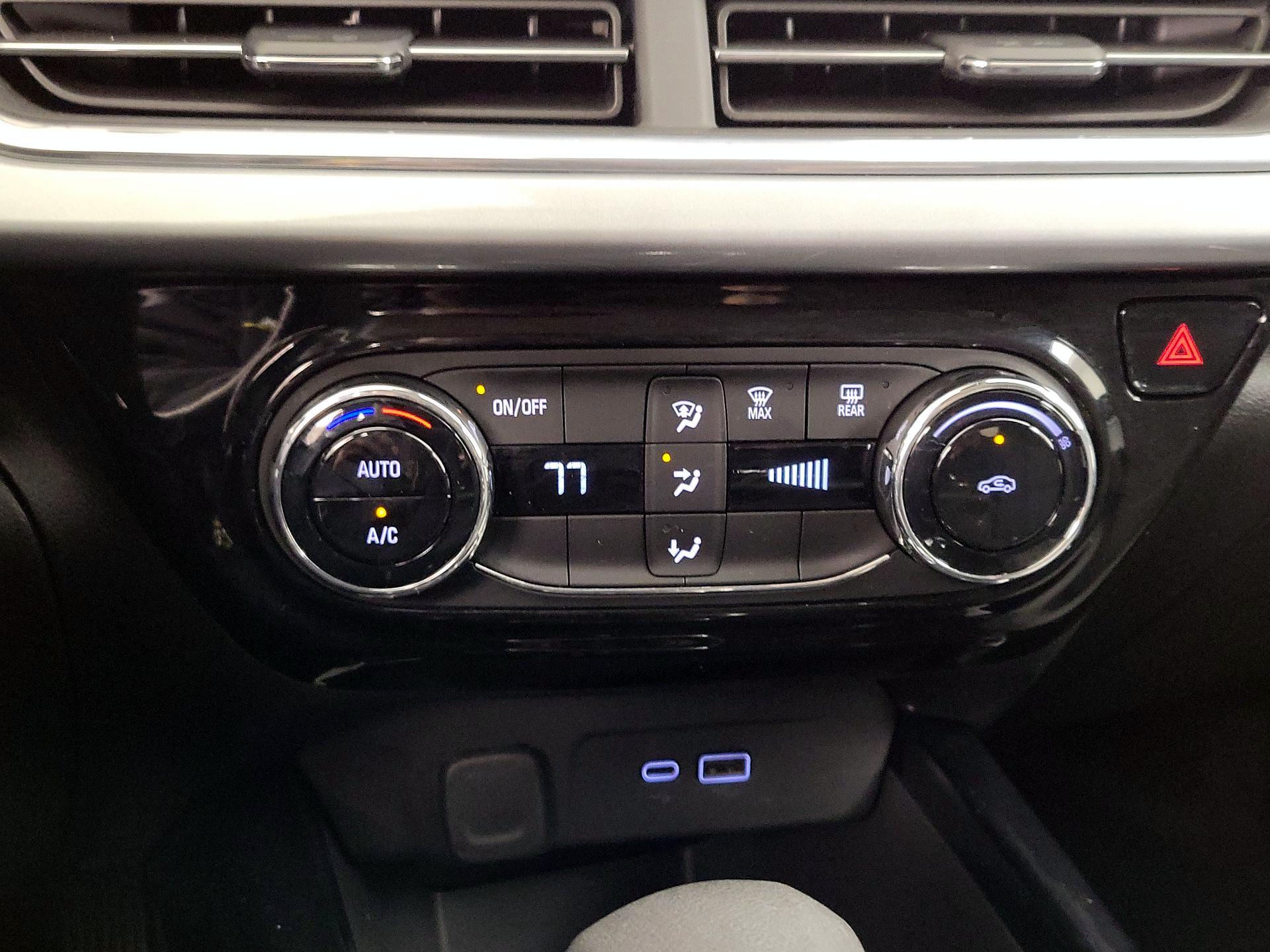 Thumbnail: 2024 Chevrolet Trax - 16