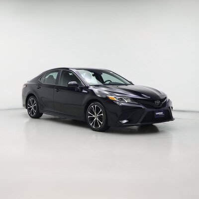 Black 2019 Toyota Camry SE