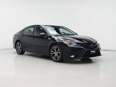 Black 2019 Toyota Camry SE