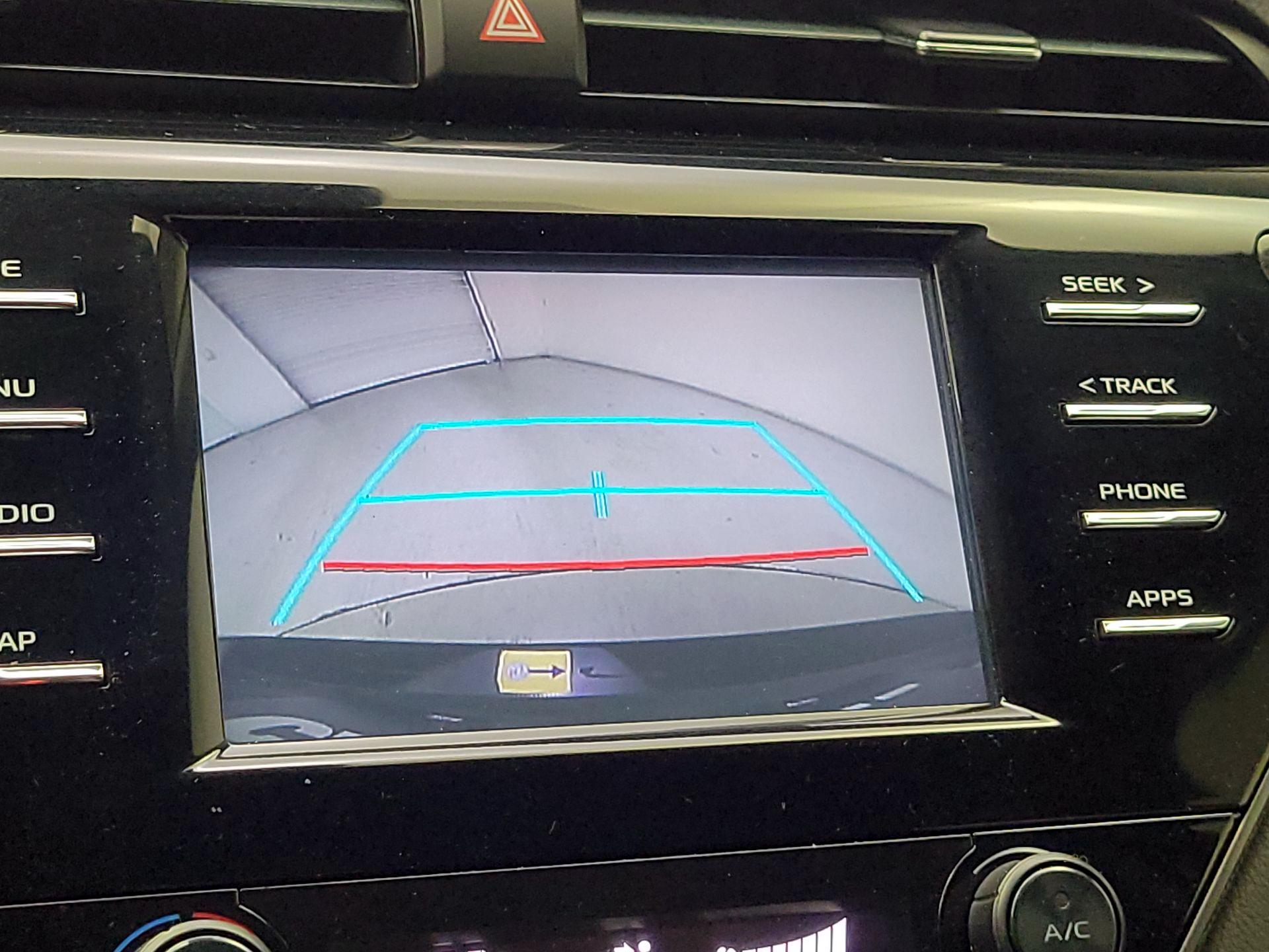 Thumbnail: 2019 Toyota Camry - 14