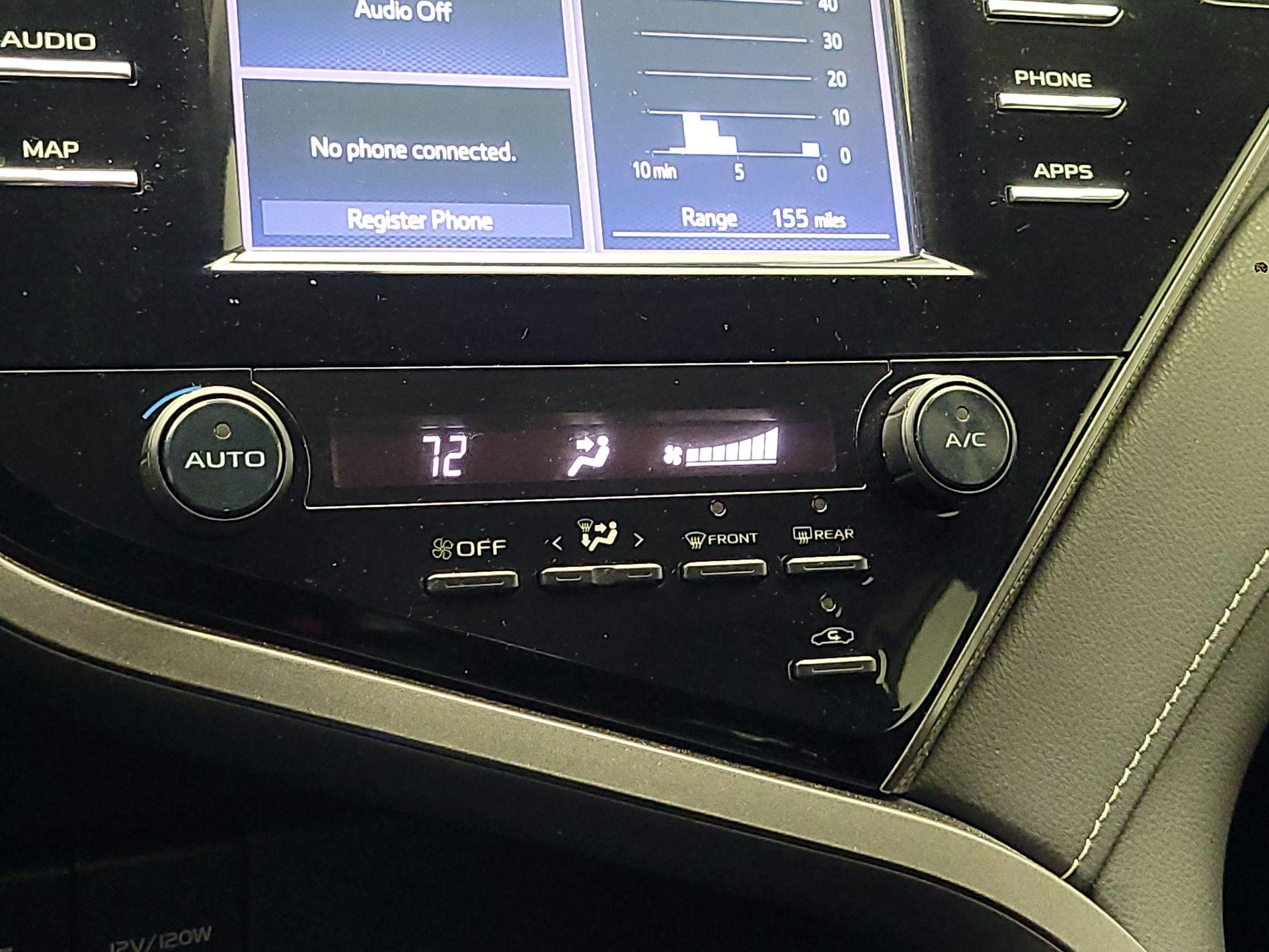 Thumbnail: 2019 Toyota Camry - 16