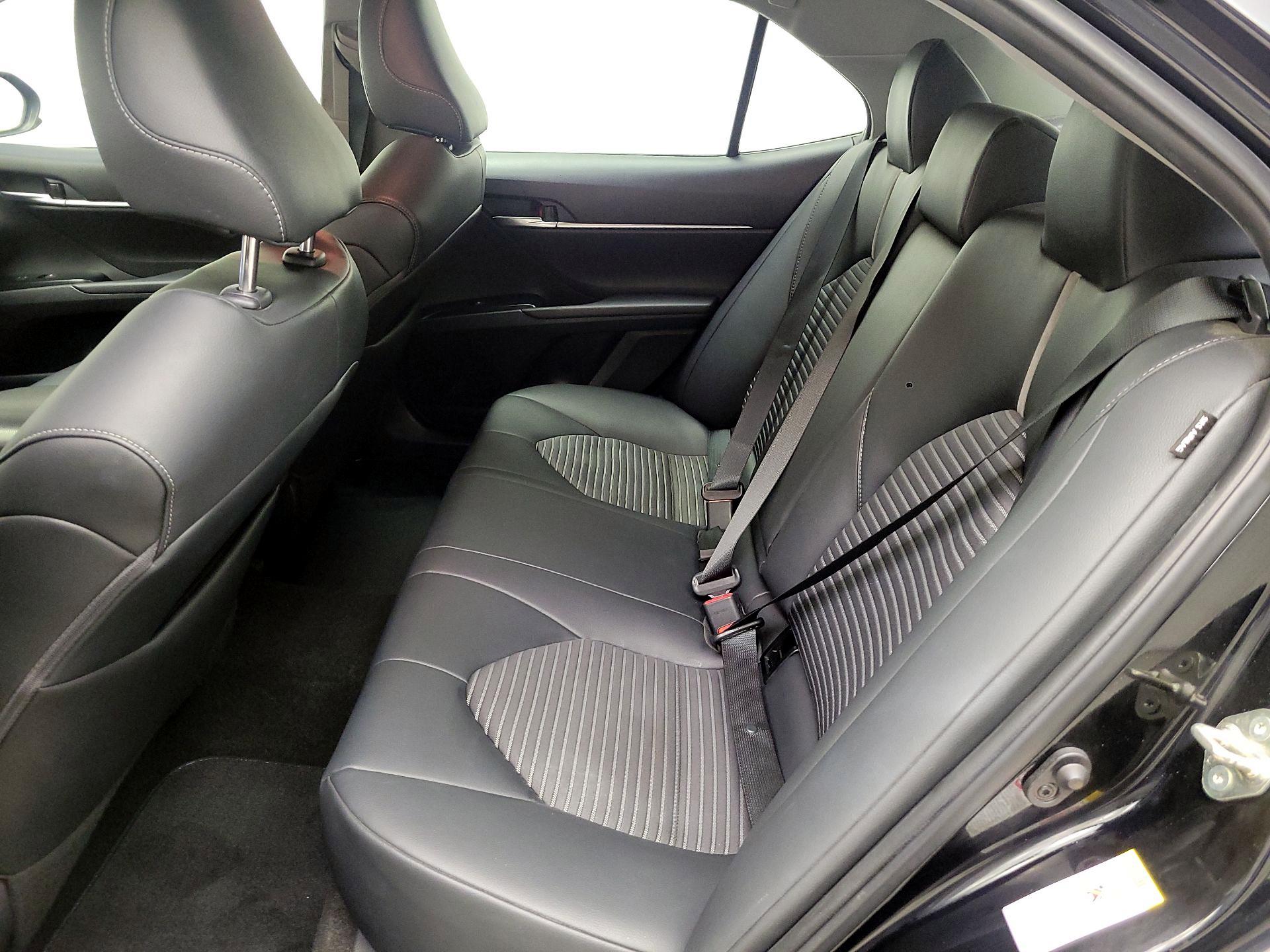 Thumbnail: 2019 Toyota Camry - 19