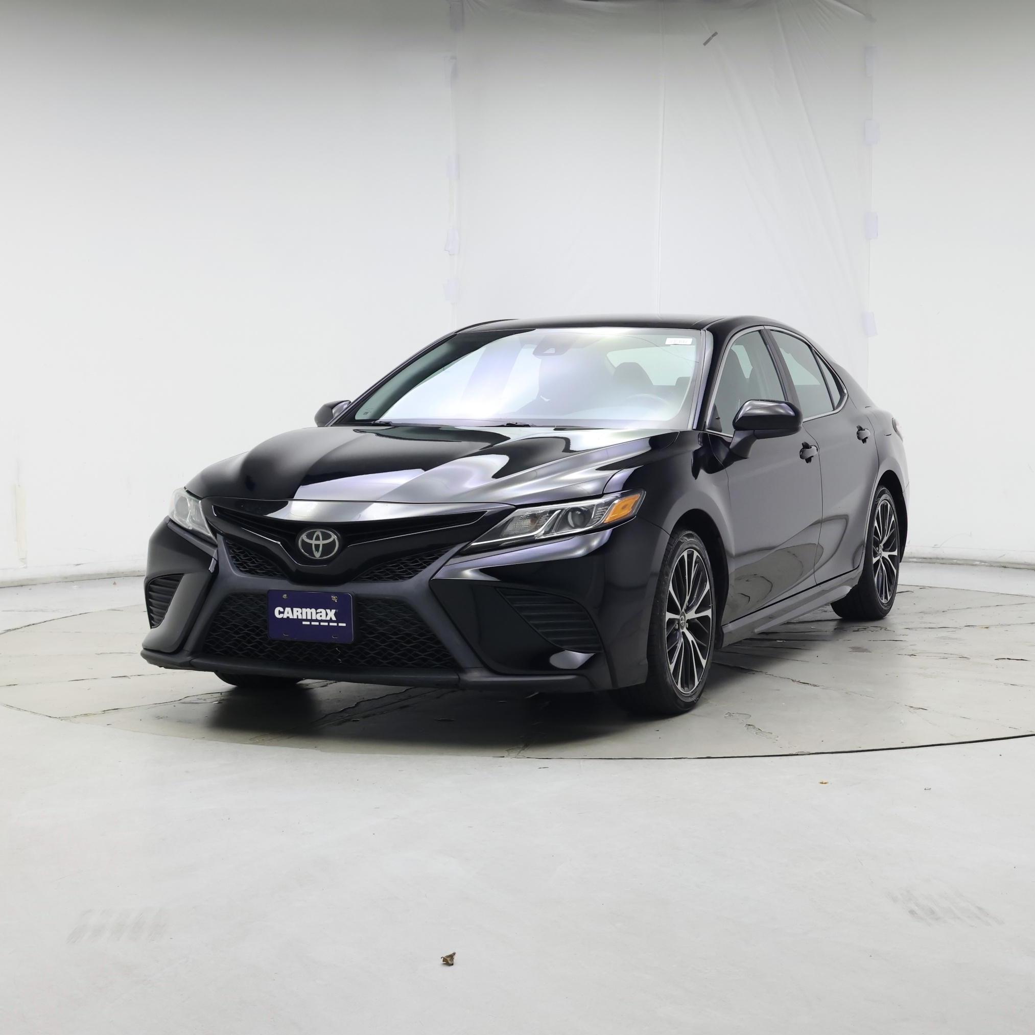 Thumbnail: 2019 Toyota Camry - 4