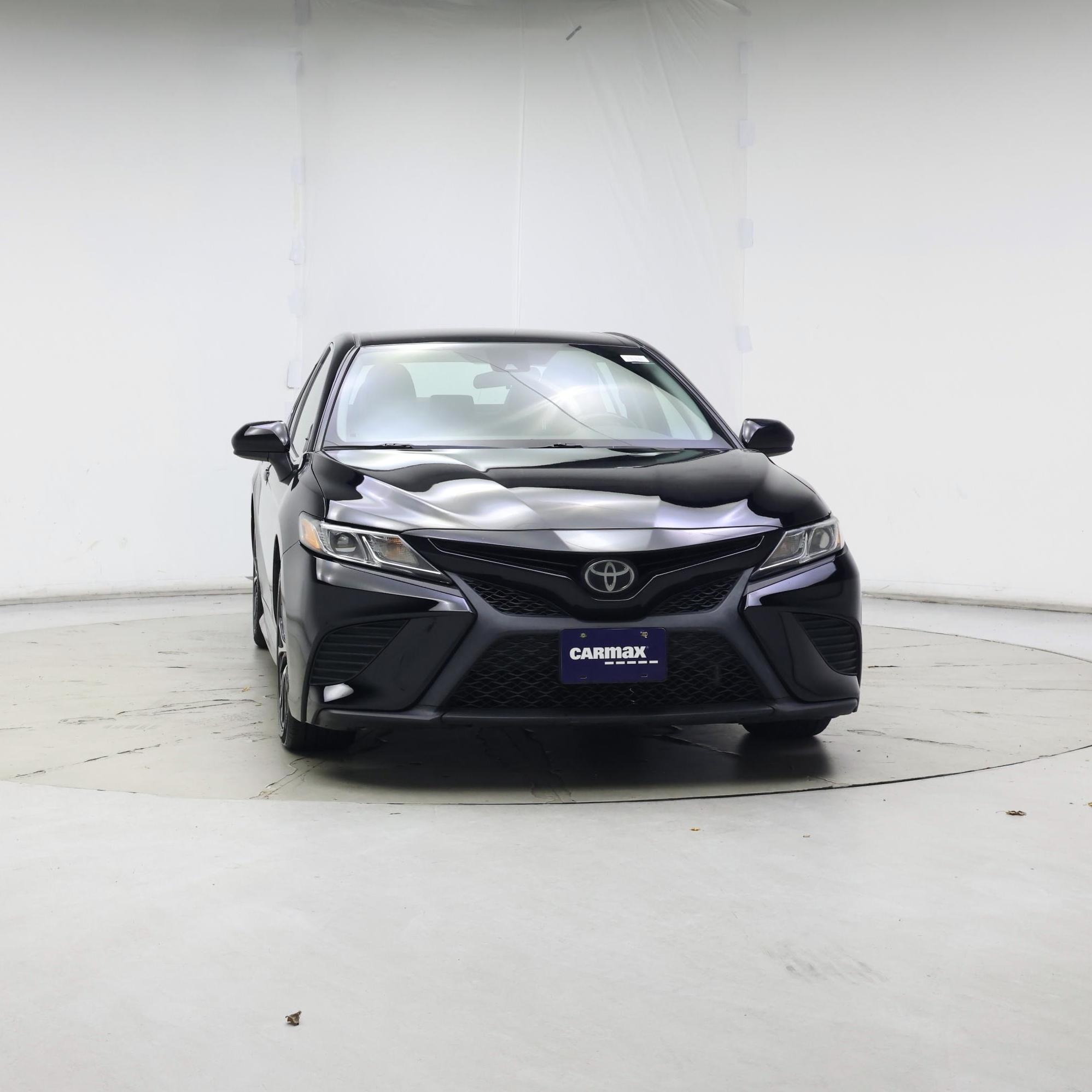 Thumbnail: 2019 Toyota Camry - 5