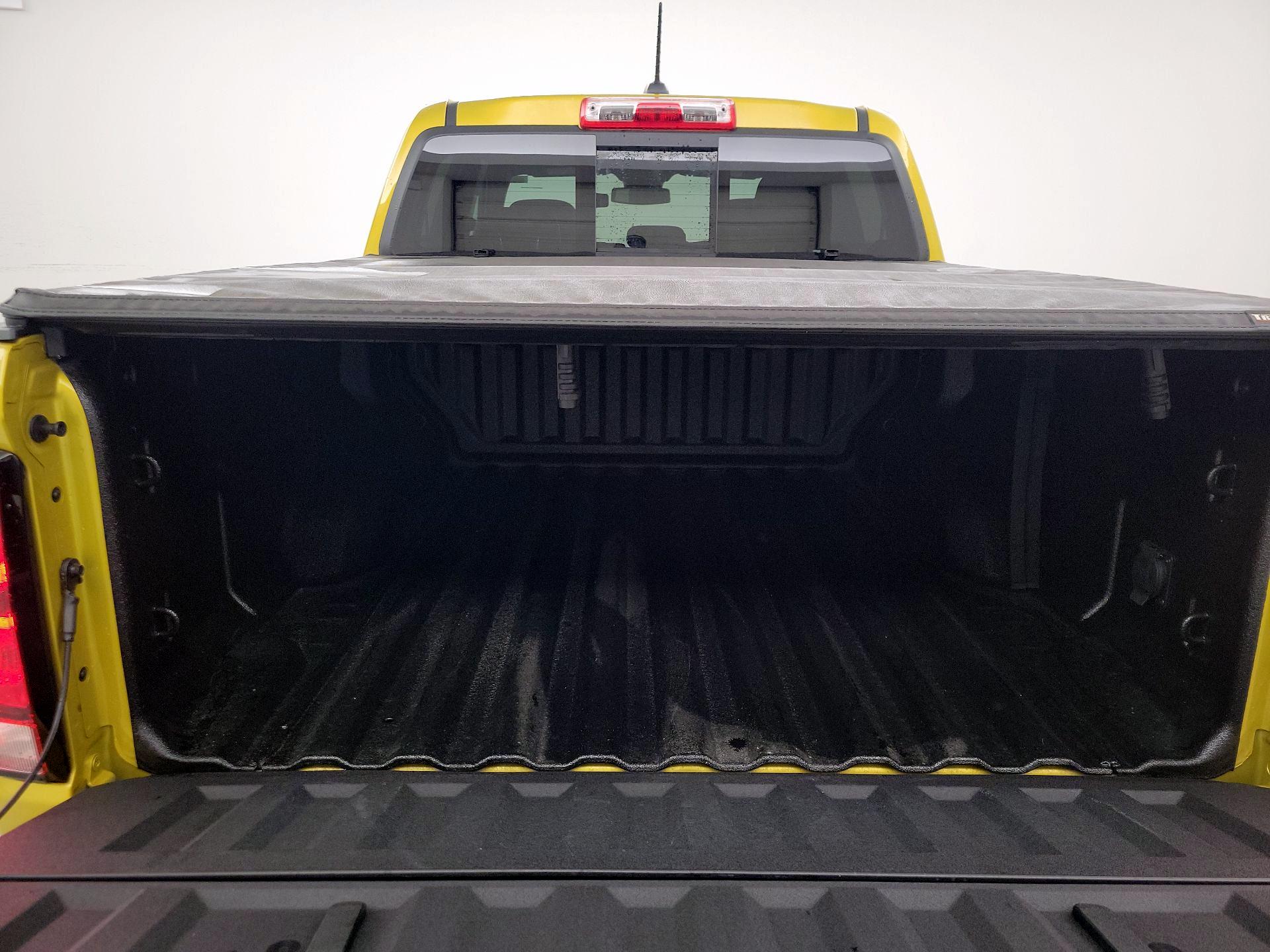 Thumbnail: 2023 Chevrolet Colorado - 20