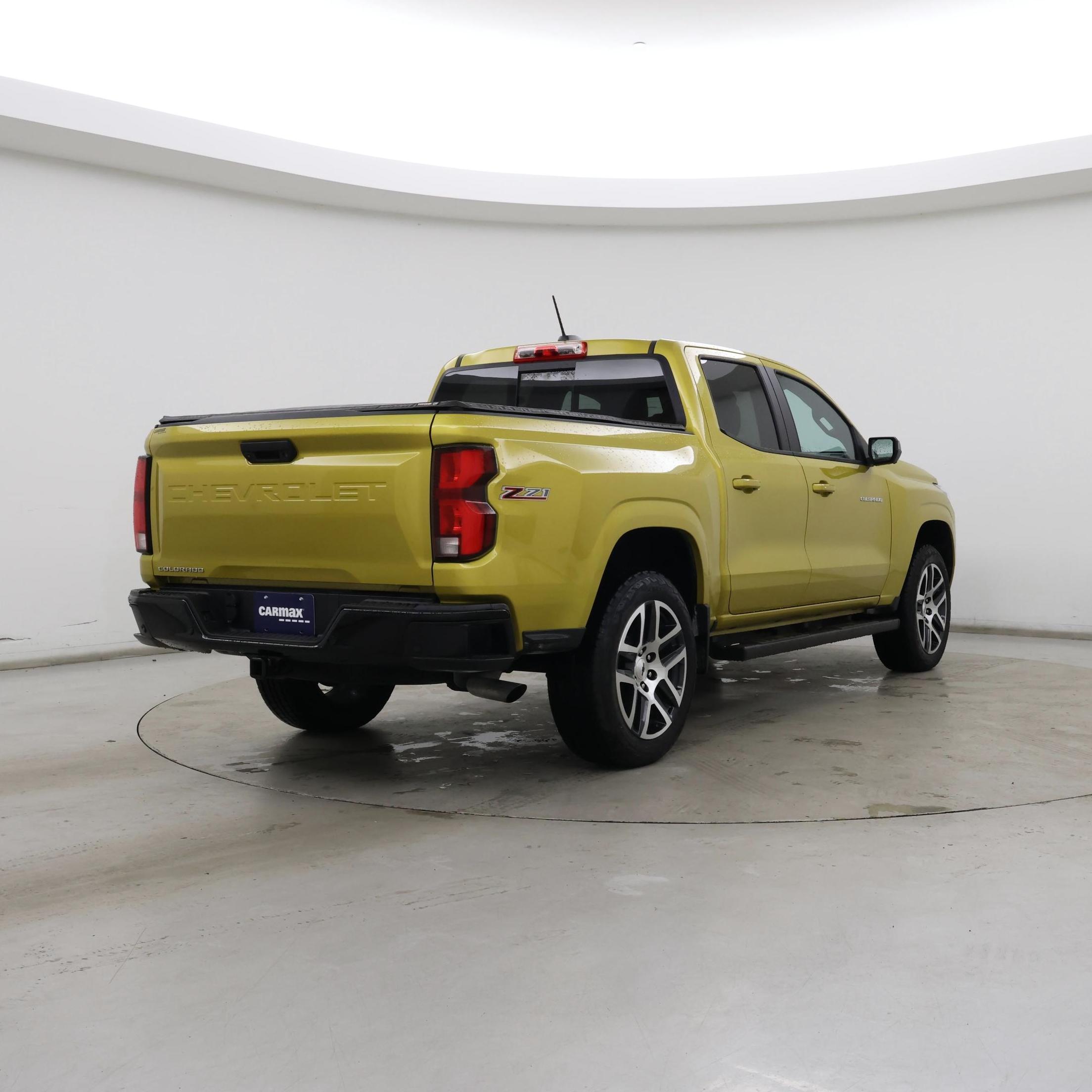 Thumbnail: 2023 Chevrolet Colorado - 8