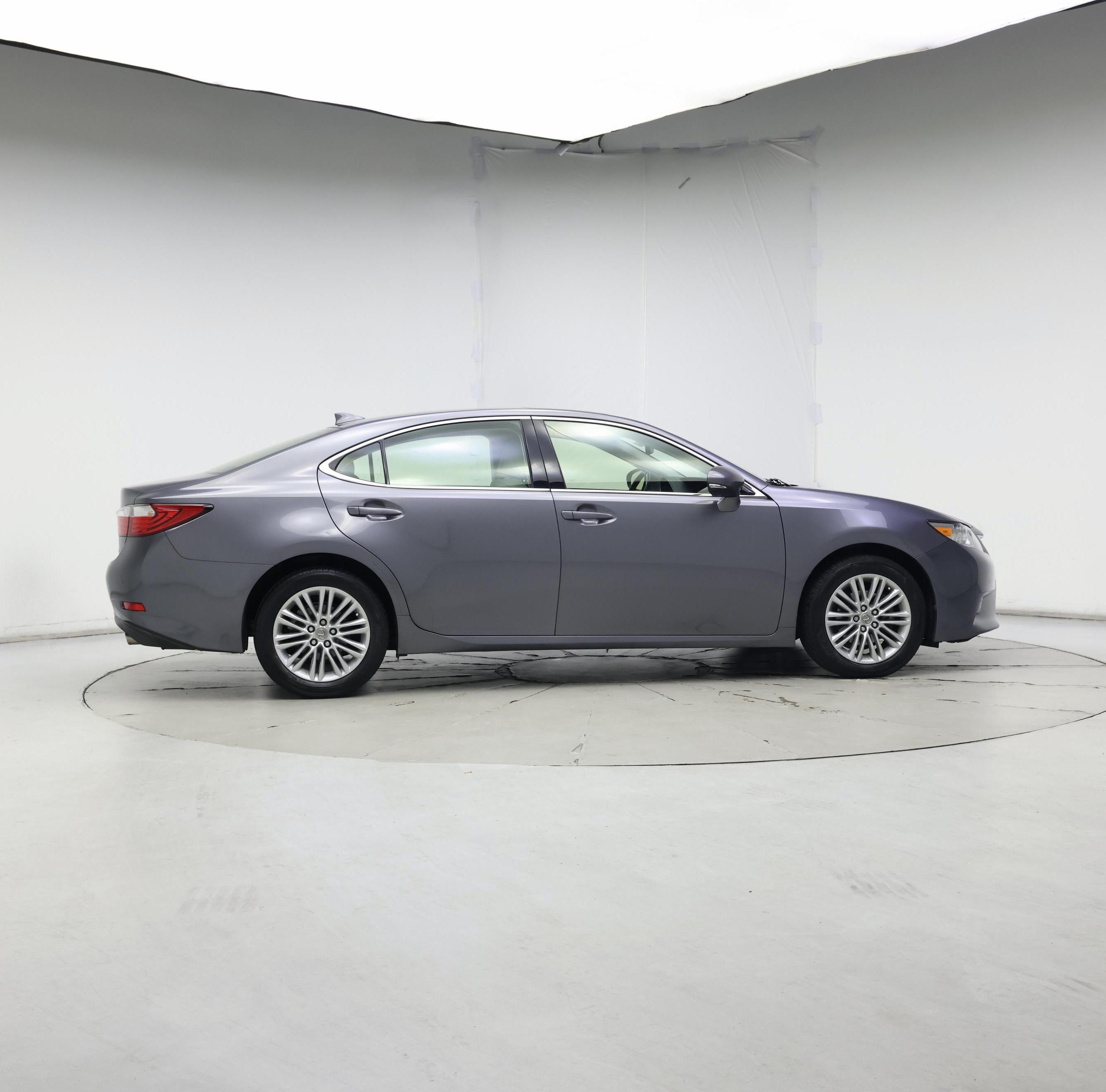 Thumbnail: 2015 Lexus ES - 7