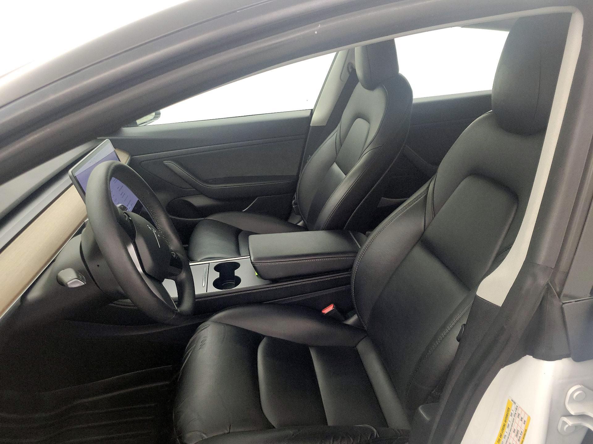 Thumbnail: 2021 Tesla Model 3 - 11