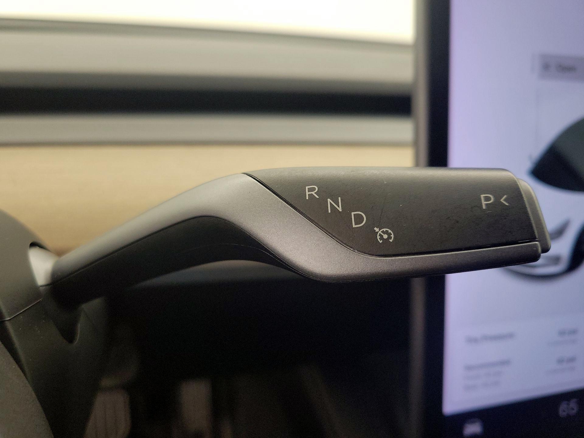 Thumbnail: 2021 Tesla Model 3 - 17