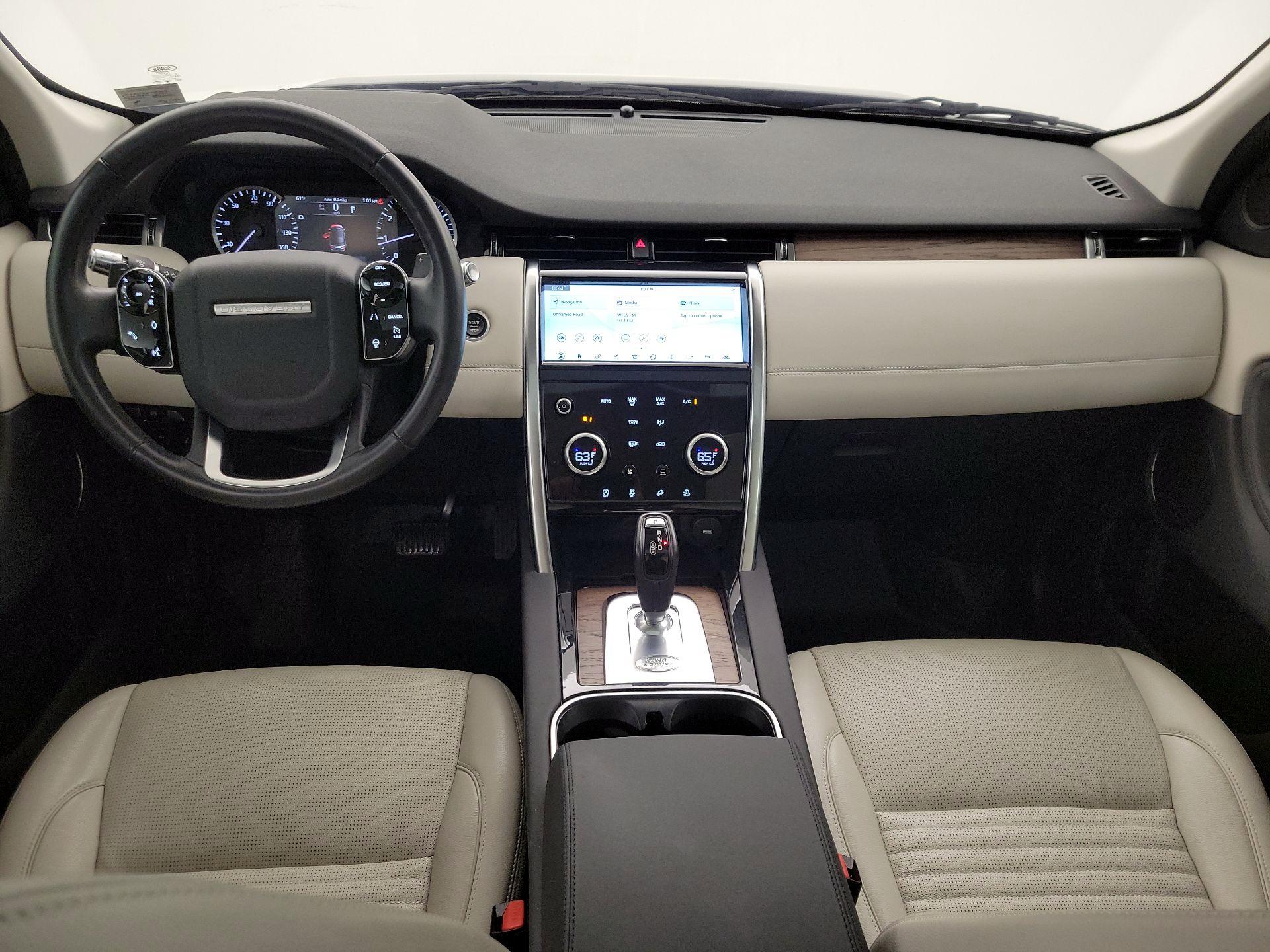 Thumbnail: 2020 Land Rover Discovery Sport - 9