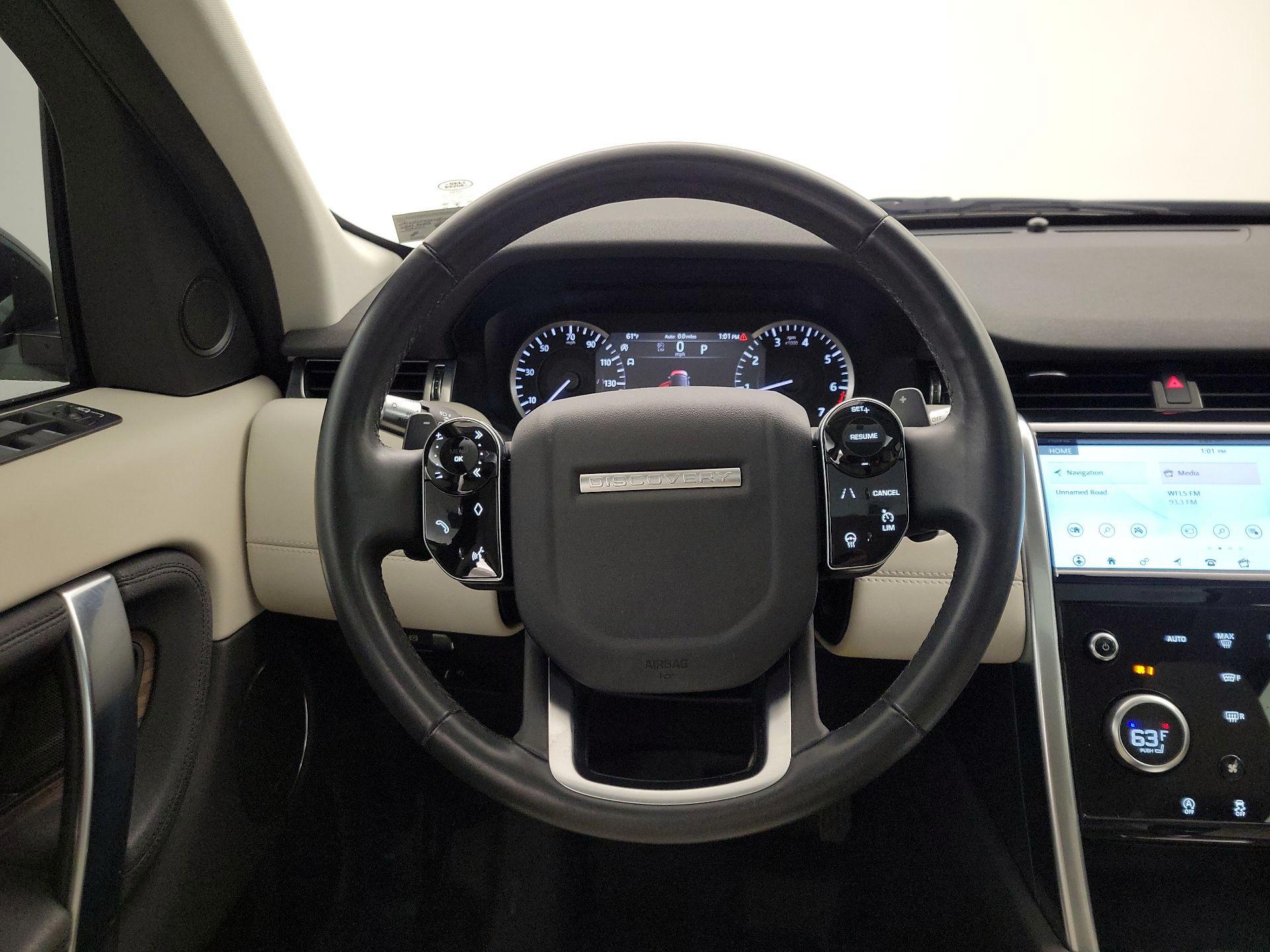 Thumbnail: 2020 Land Rover Discovery Sport - 10