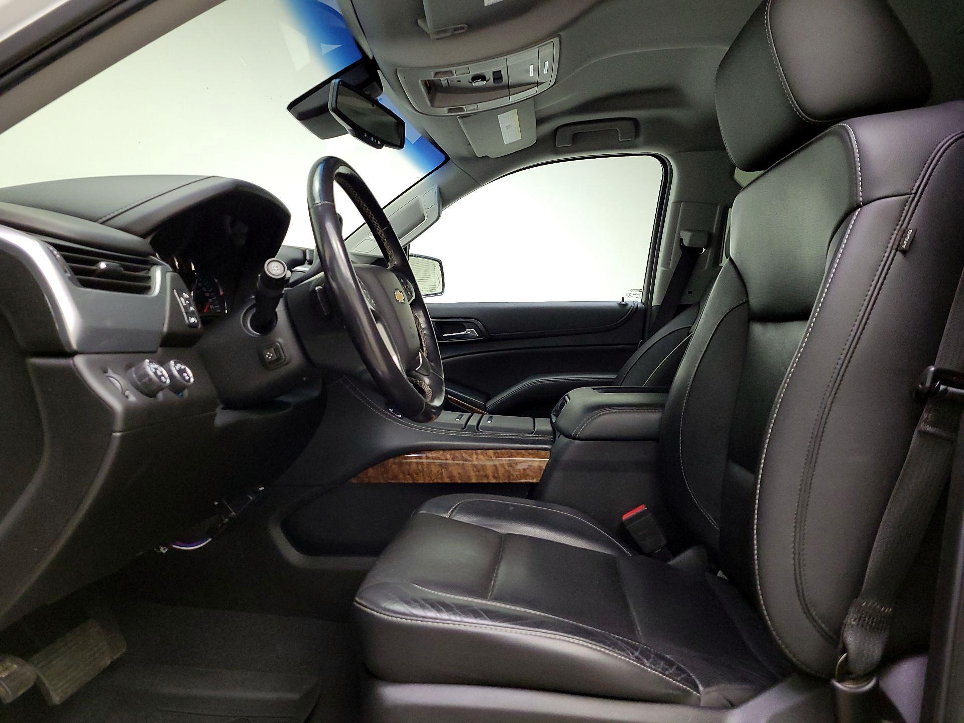 Thumbnail: 2019 Chevrolet Tahoe - 11