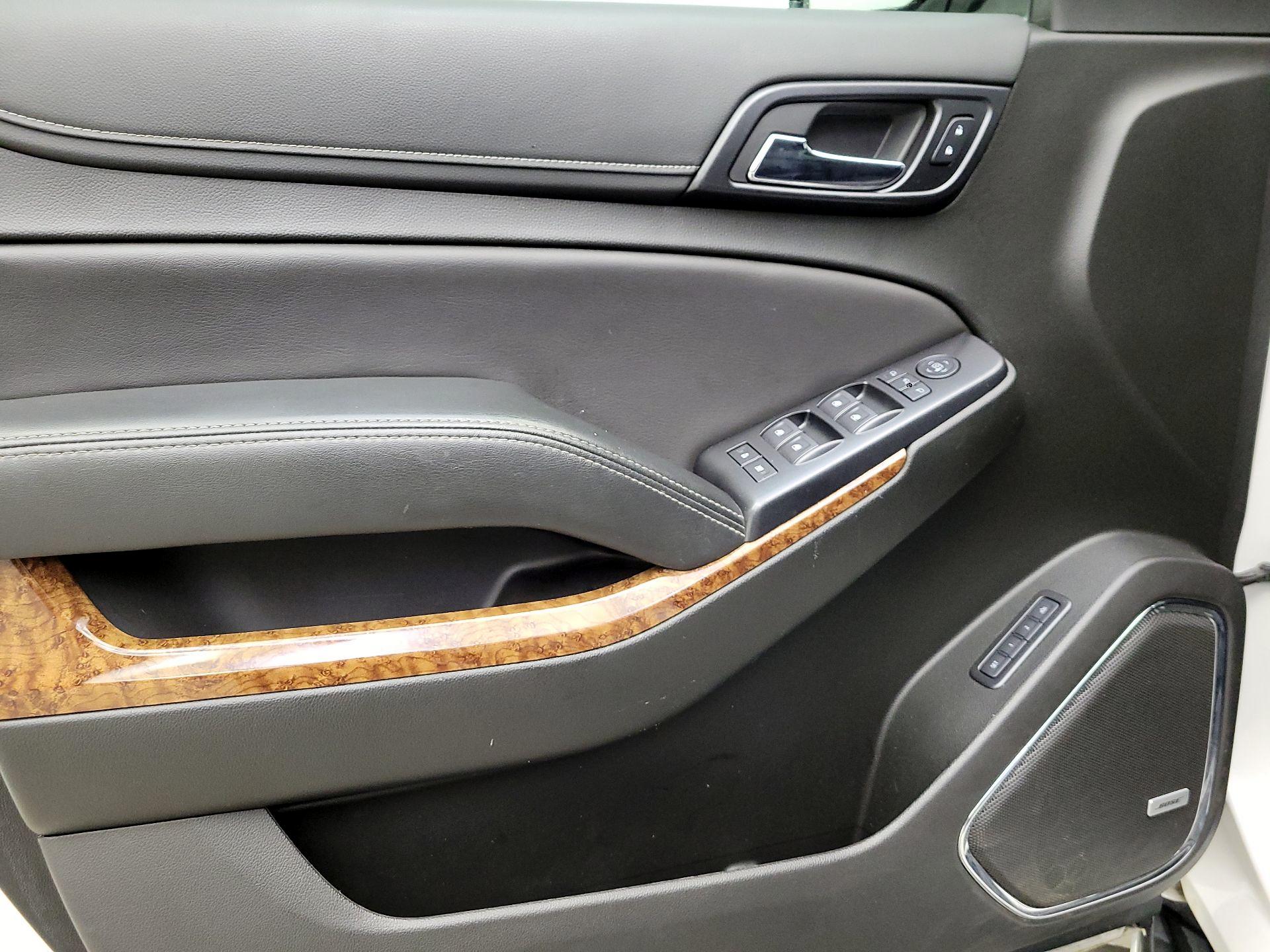 Thumbnail: 2019 Chevrolet Tahoe - 12