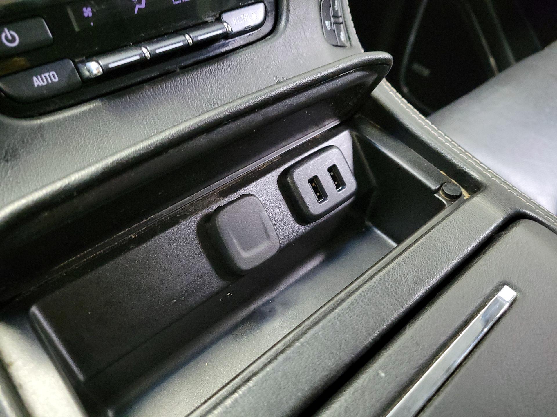 Thumbnail: 2019 Chevrolet Tahoe - 19