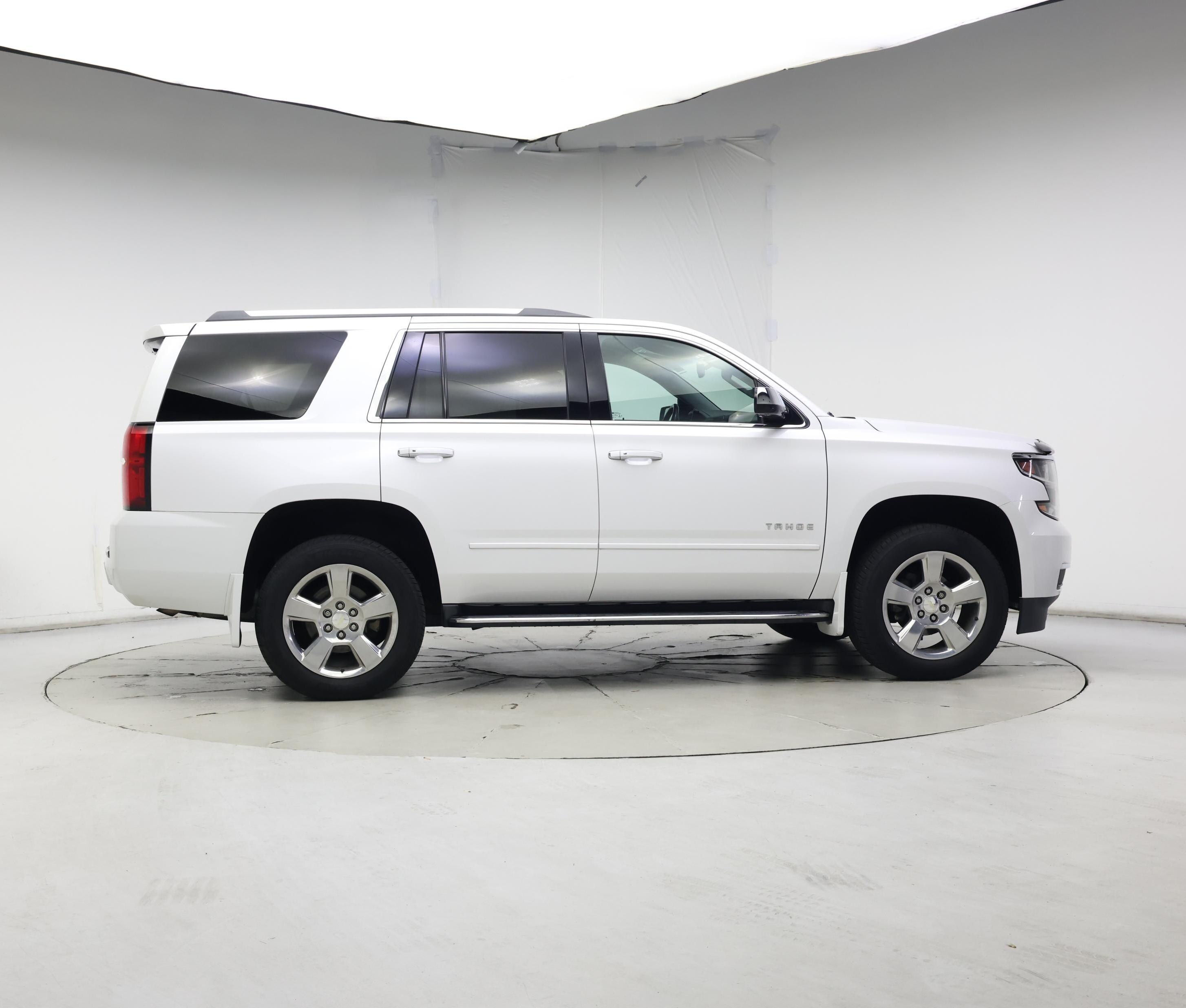 Thumbnail: 2019 Chevrolet Tahoe - 7