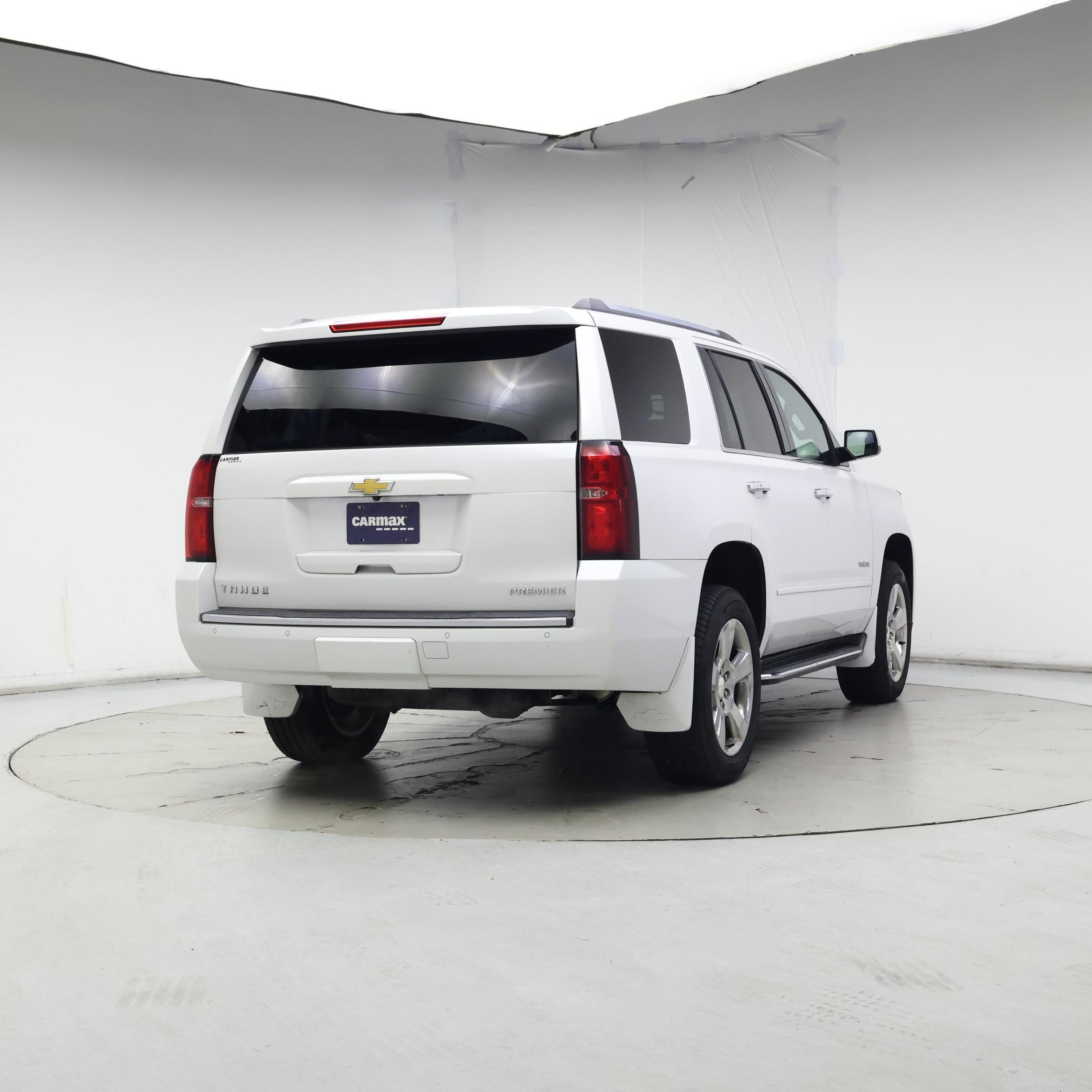 Thumbnail: 2019 Chevrolet Tahoe - 8