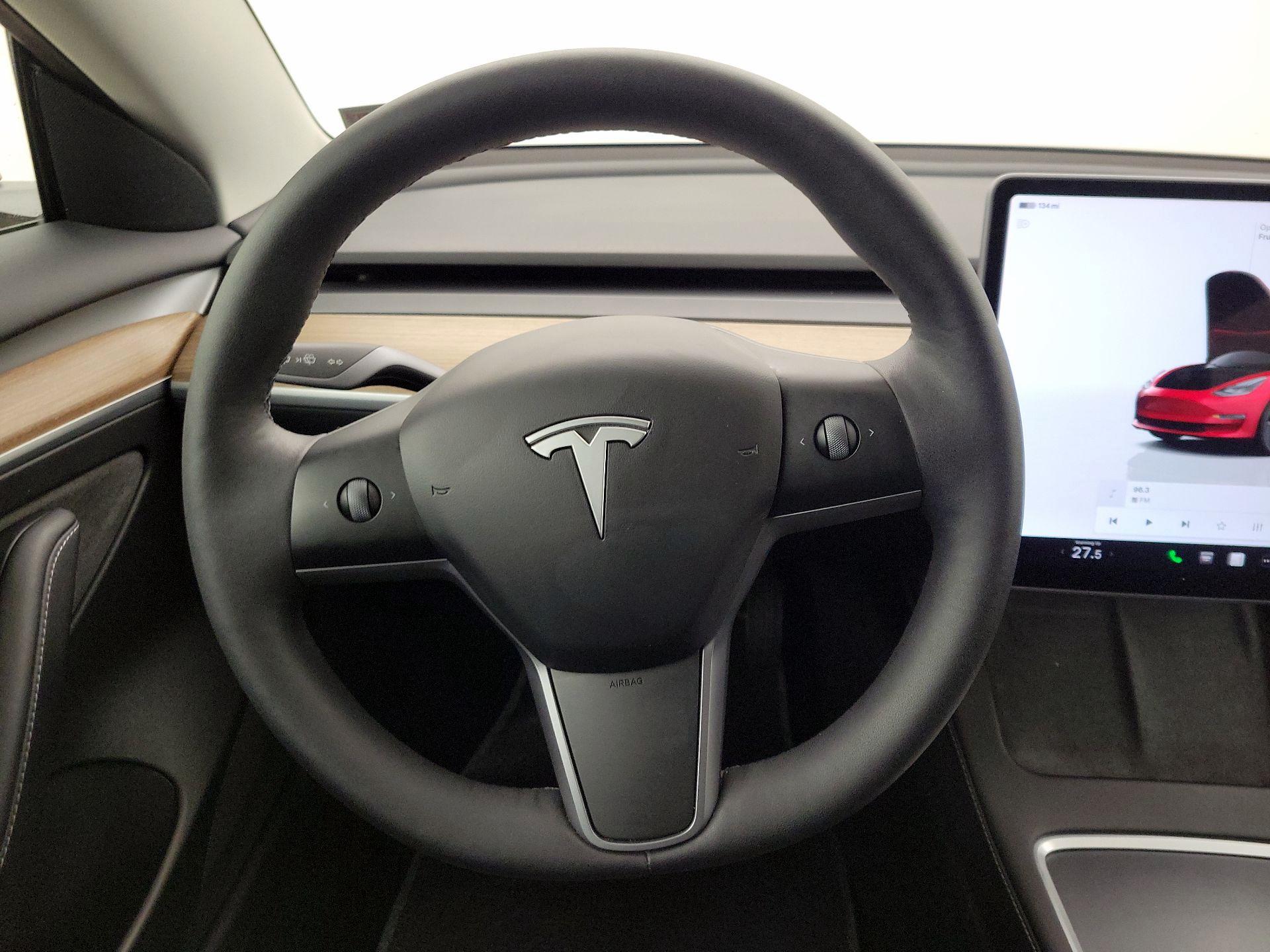 Thumbnail: 2023 Tesla Model 3 - 10