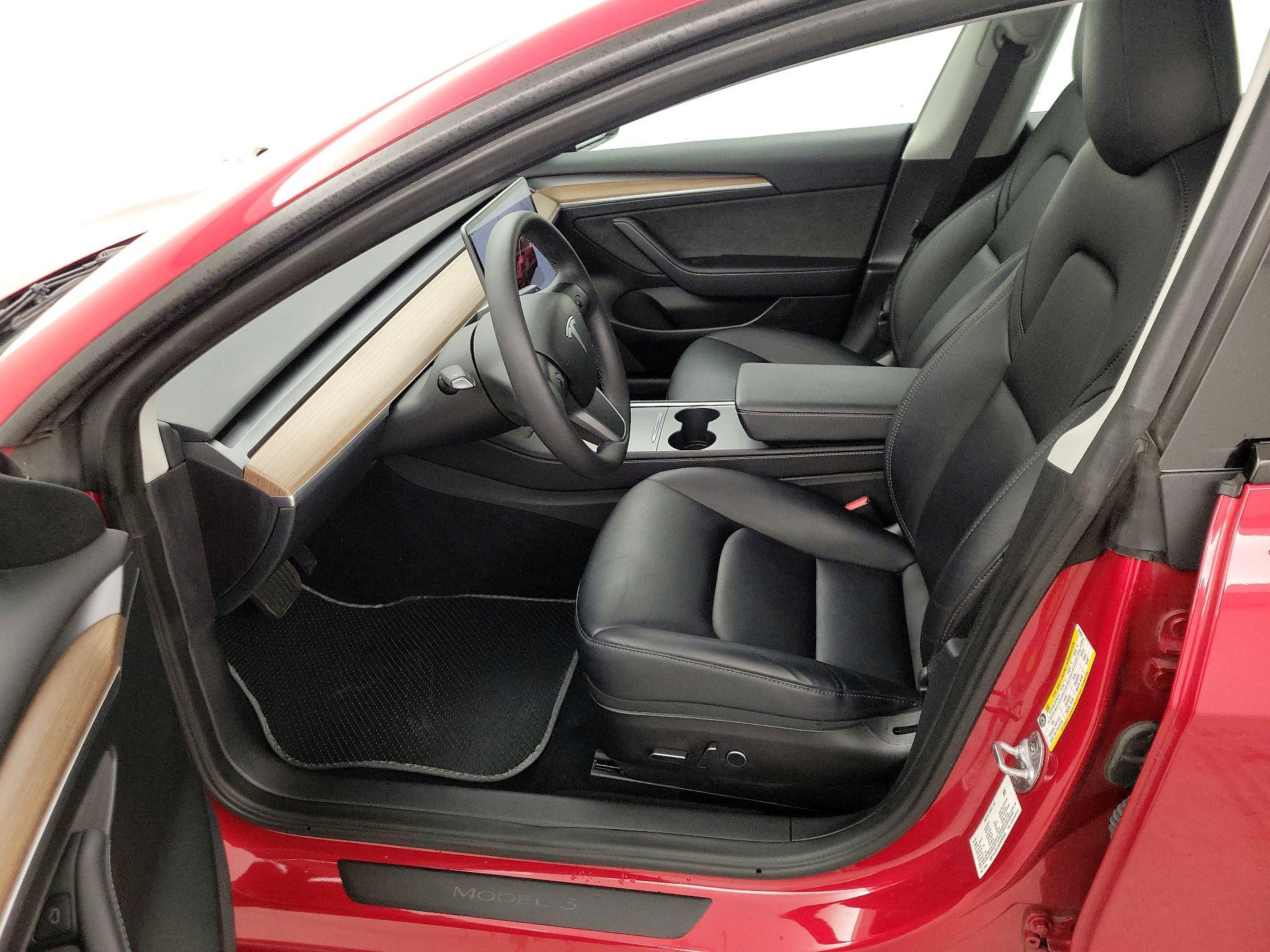 Thumbnail: 2023 Tesla Model 3 - 11