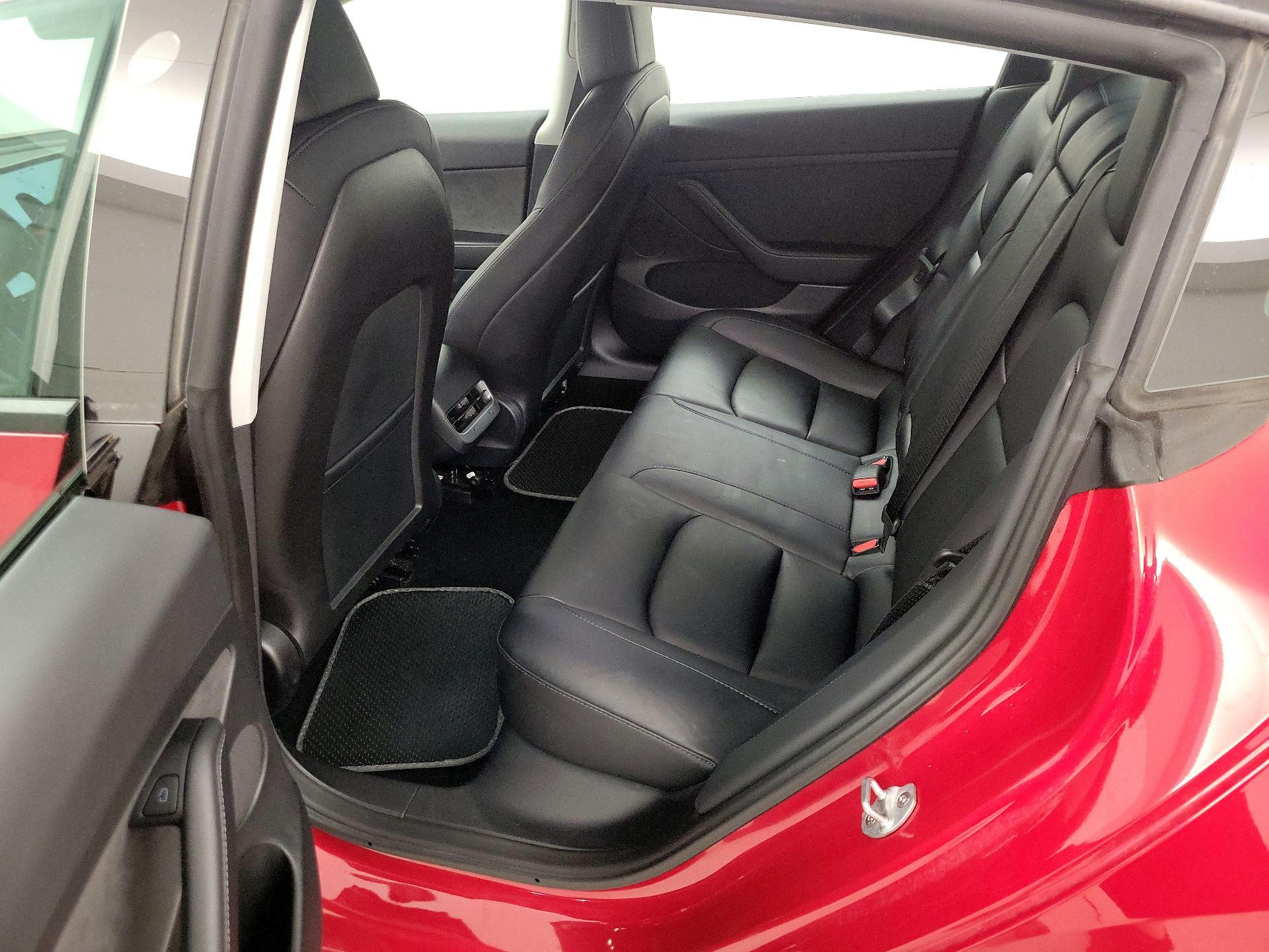 Thumbnail: 2023 Tesla Model 3 - 18