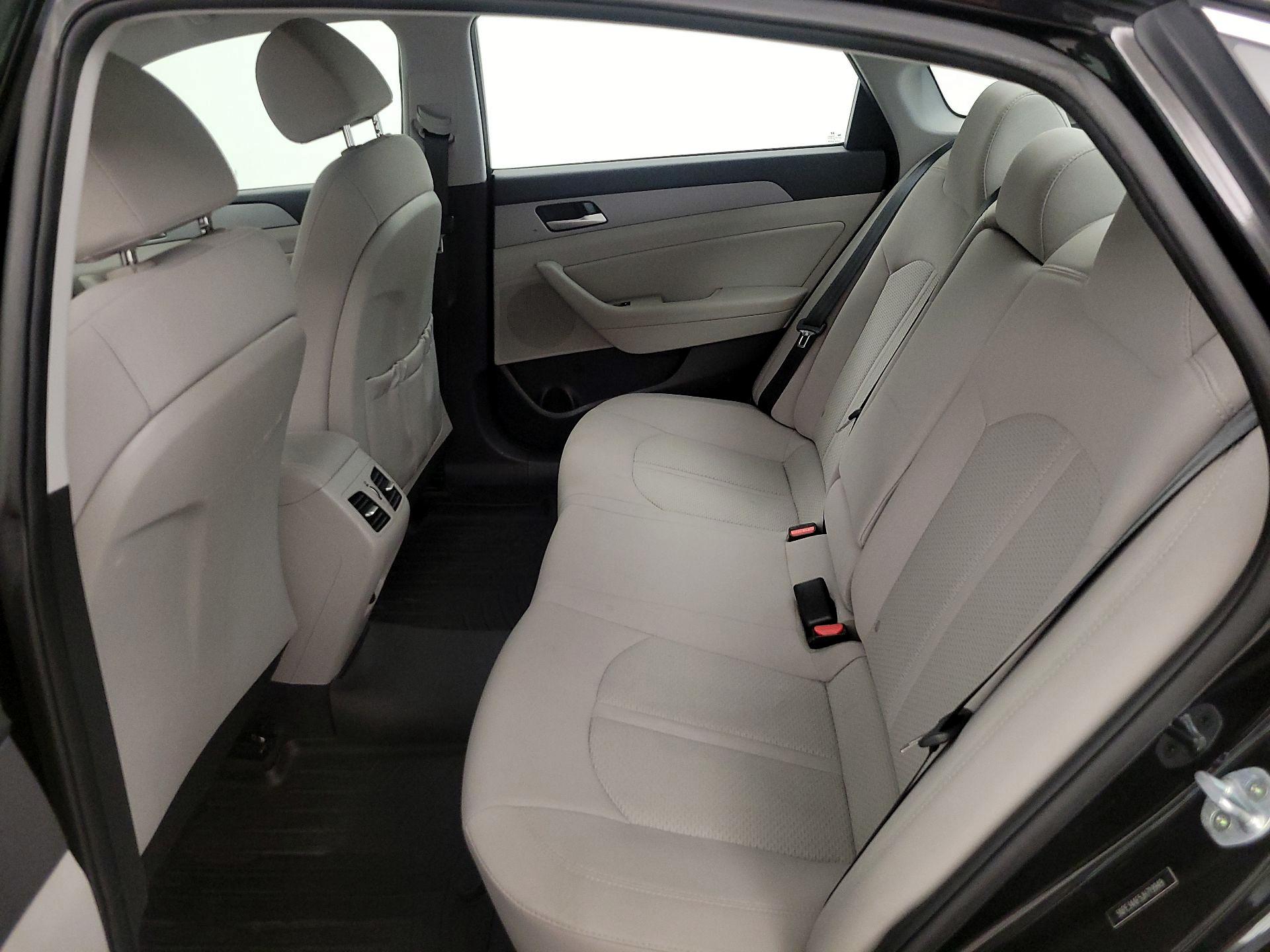 Thumbnail: 2018 Hyundai Sonata - 19