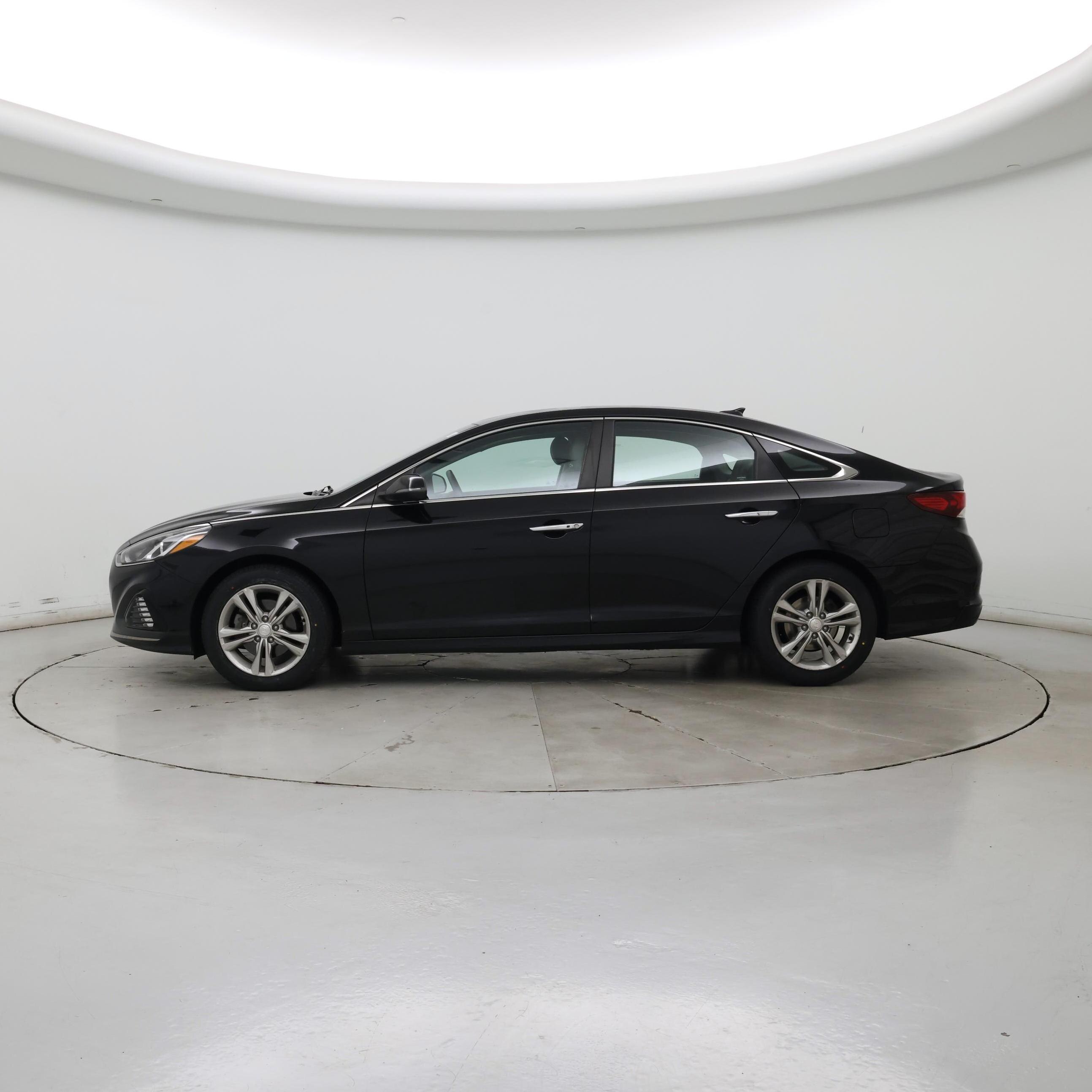 Thumbnail: 2018 Hyundai Sonata - 3