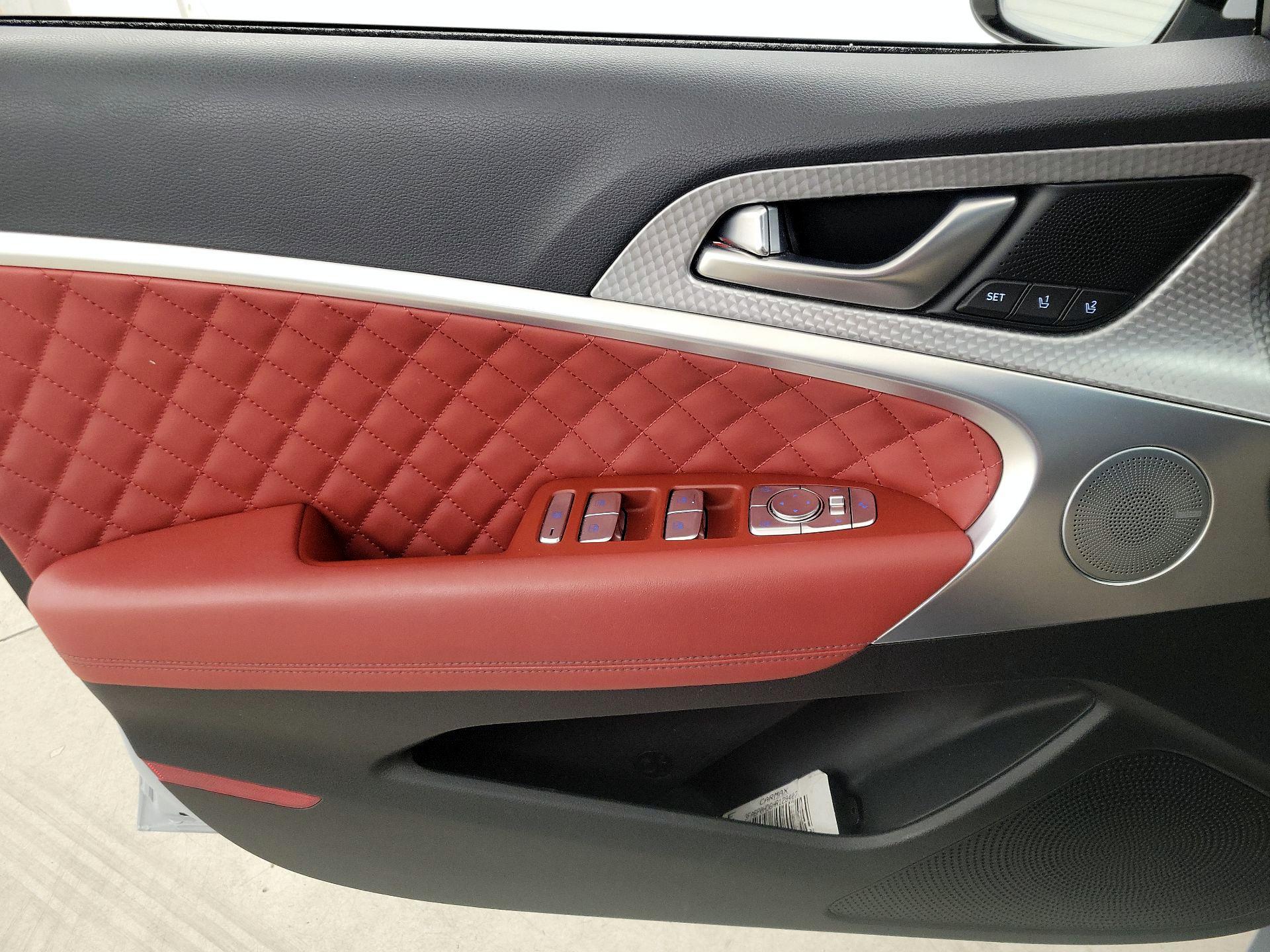 Thumbnail: 2023 Genesis G70 - 12